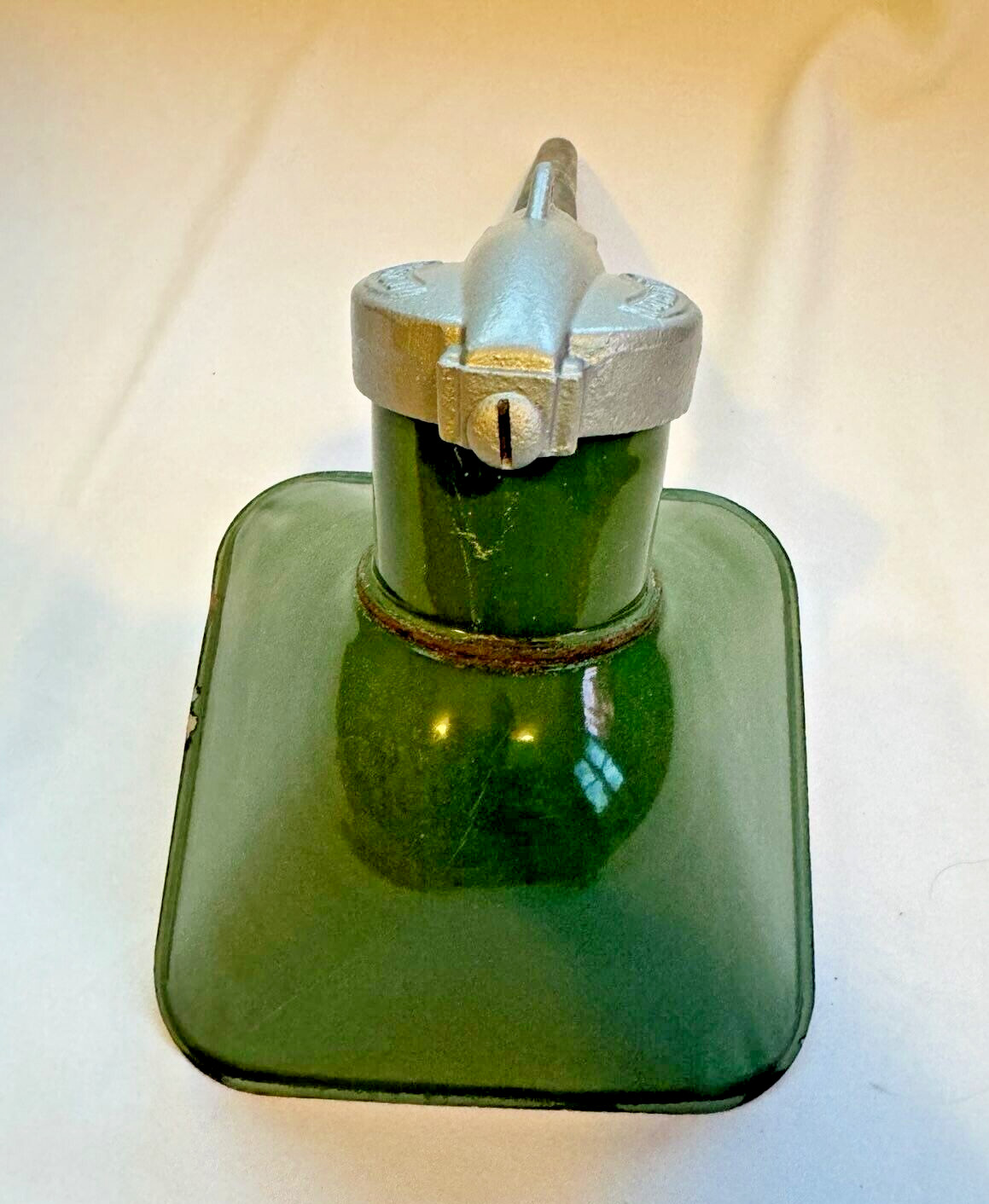 1930s Boston Wheeler 8″ Green Porcelain Industrial Gas Station Vintage Light