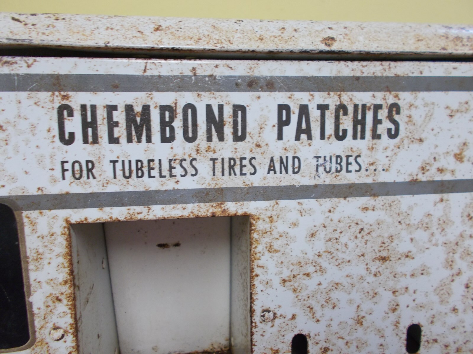 VINTAGE CAMEL TIRE PATCH CABINET GAS SERVICE STATION ADVERTIZING SIGN PATINA