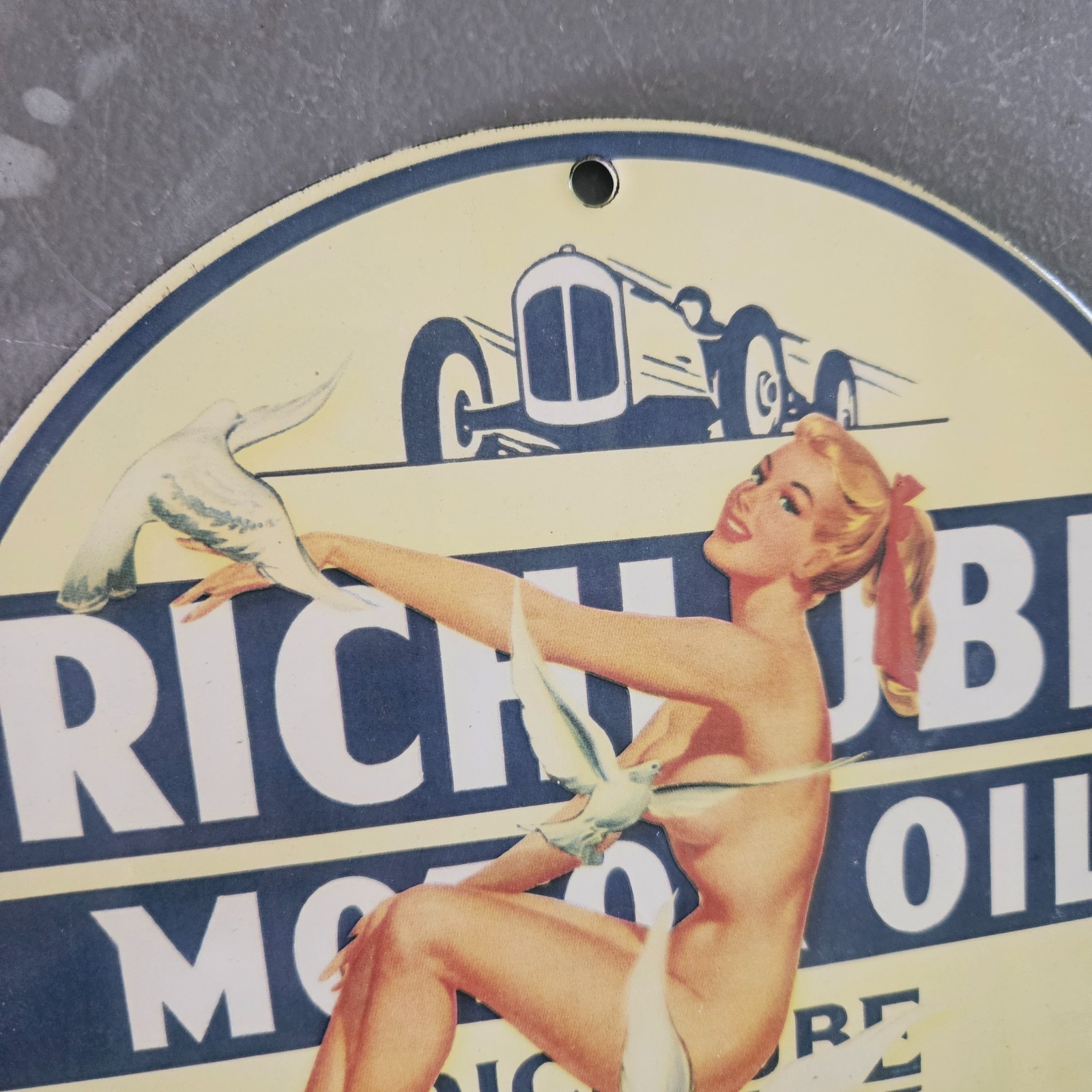 VINTAGE PORCELAIN RICHLUBE GAS & OIL STATION PUMP PLATE GARAGE MAN CAVE SIGN