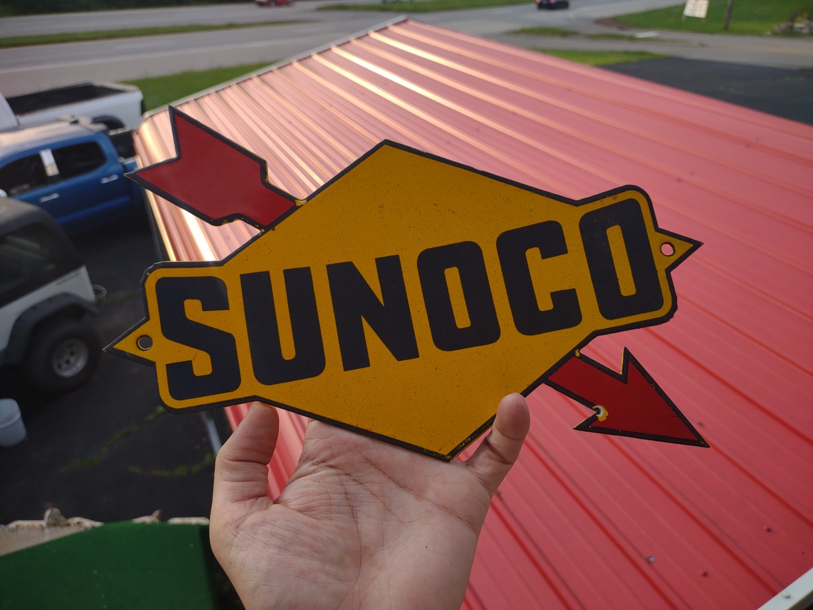 VINTAGE RARE SUNOCO GASOLINE ARROW PORCELAIN METAL SIGN AUTOMOBILE MOTORCYCLE