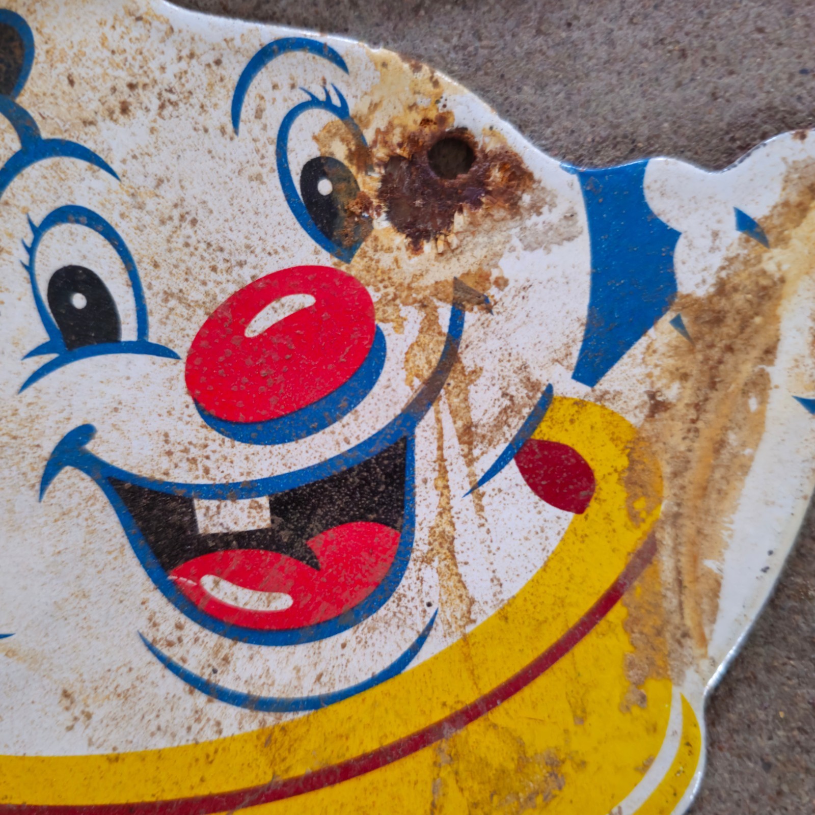 VINTAGE DIE CUT ICE CREAM OLD US GASOLINE OIL GAS PUMP ENAMEL PORCELAIN SIGN