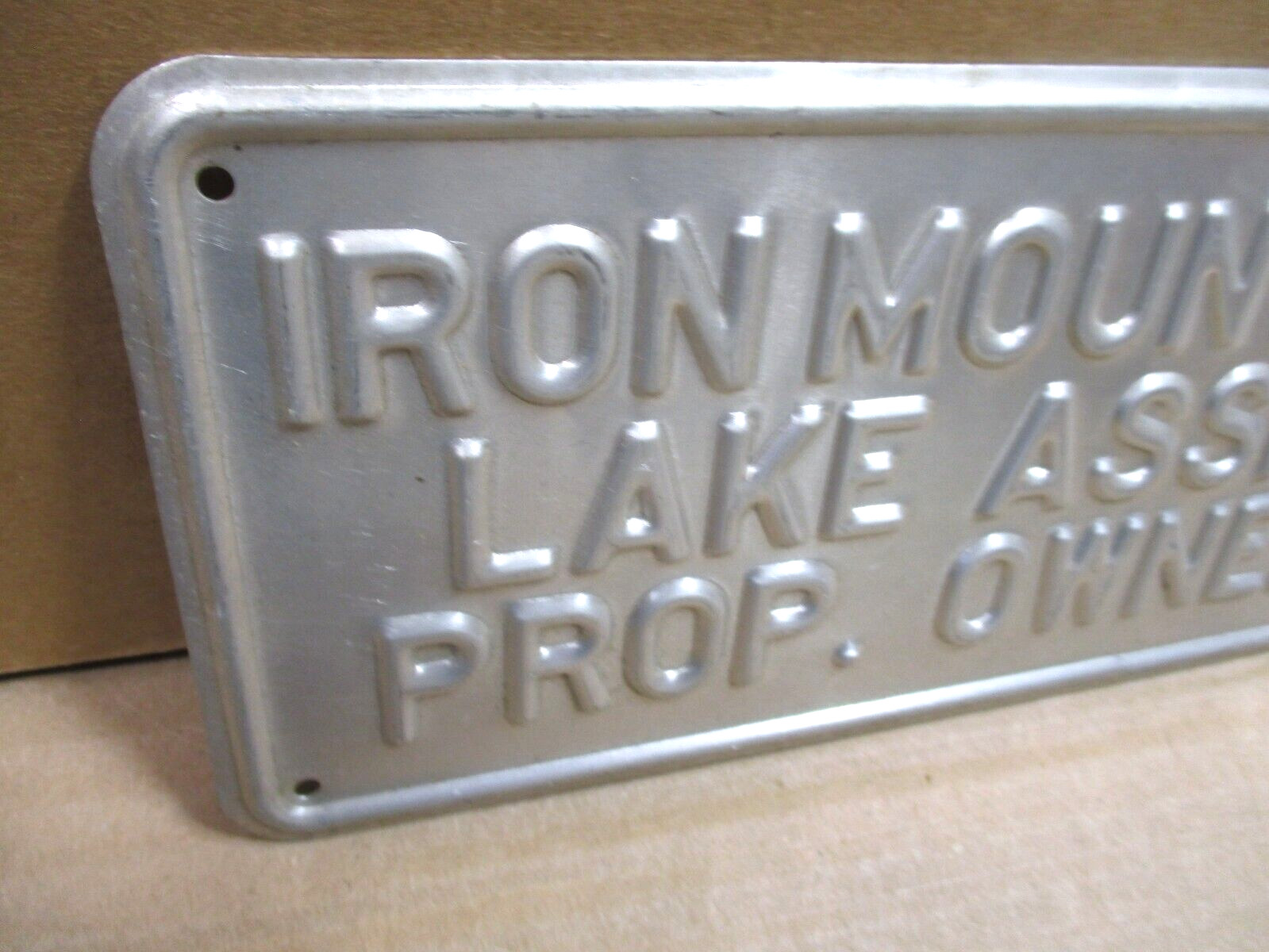IRON MOUNTAIN LAKE ASSN – Prop Owner – VINTAGE ORIGINAL Sign Tag – License Plate