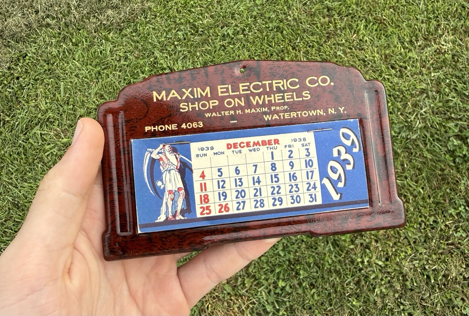 NOS Vintage Tin 1939 Maxim Electric Co Advertising Calendar Gas and Oil Sign Ad