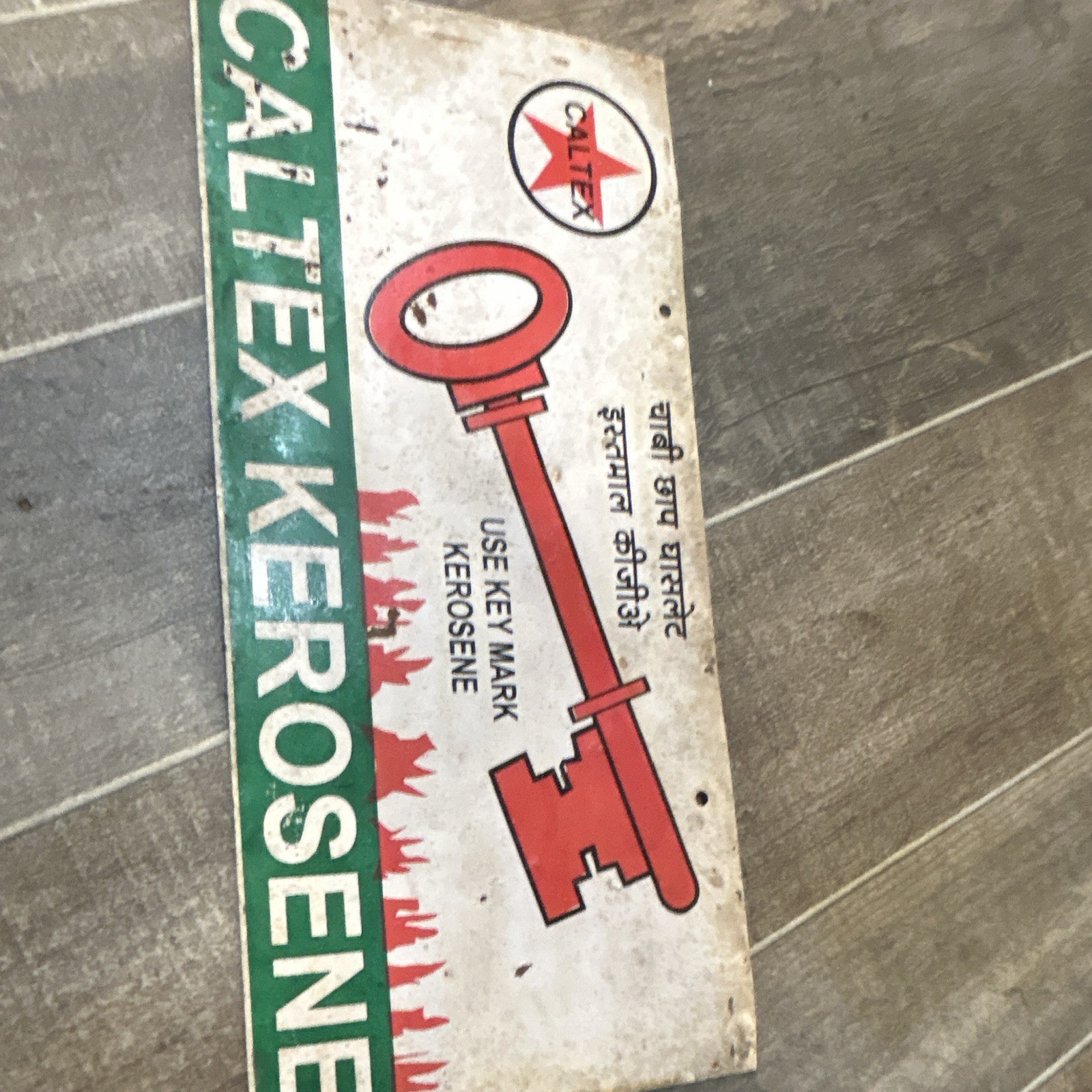 Caltex Kerosene Key Mark Gas & Oil Advertising Sign – Green White Red