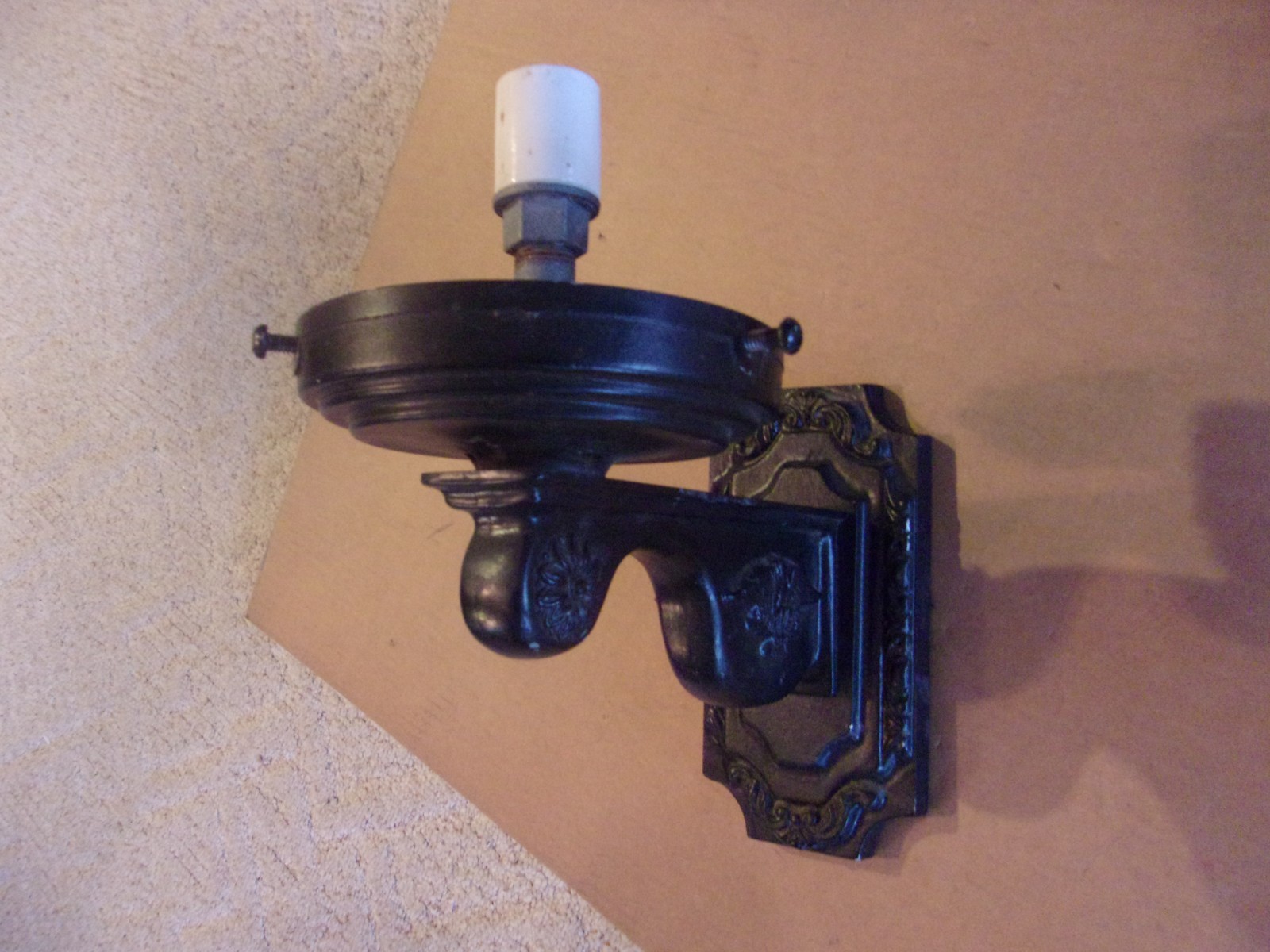 VINTAGE GAS PUMP GLOBE WALL SCONCE ORNATE ALUMINUM NEW OTHER