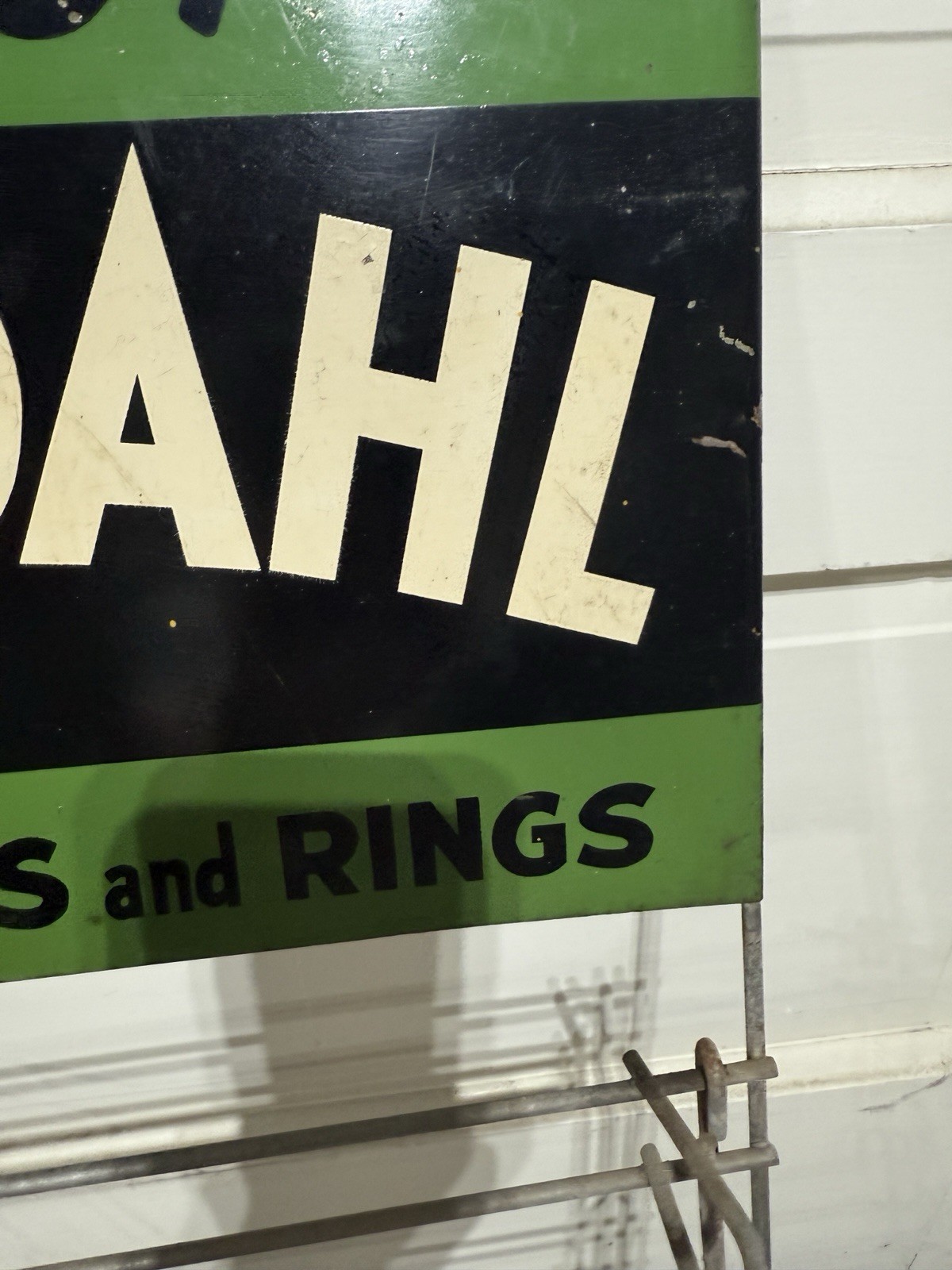BARDAHL OIL ADDITIVE METAL STAND STORE DISPLAY RACK SIGN BARDAHL SIGN