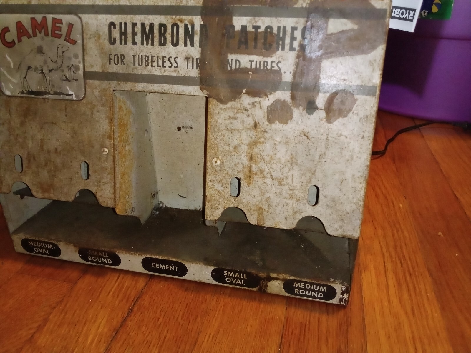 Rare Vintage 1940s50s Camel Chembond Patches Store Display Cabinet Gas And Oil