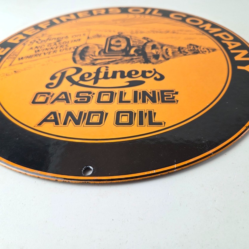 Vintage Refiners Porcelain Sign – Motor Oil Company Service Station Pump Sign