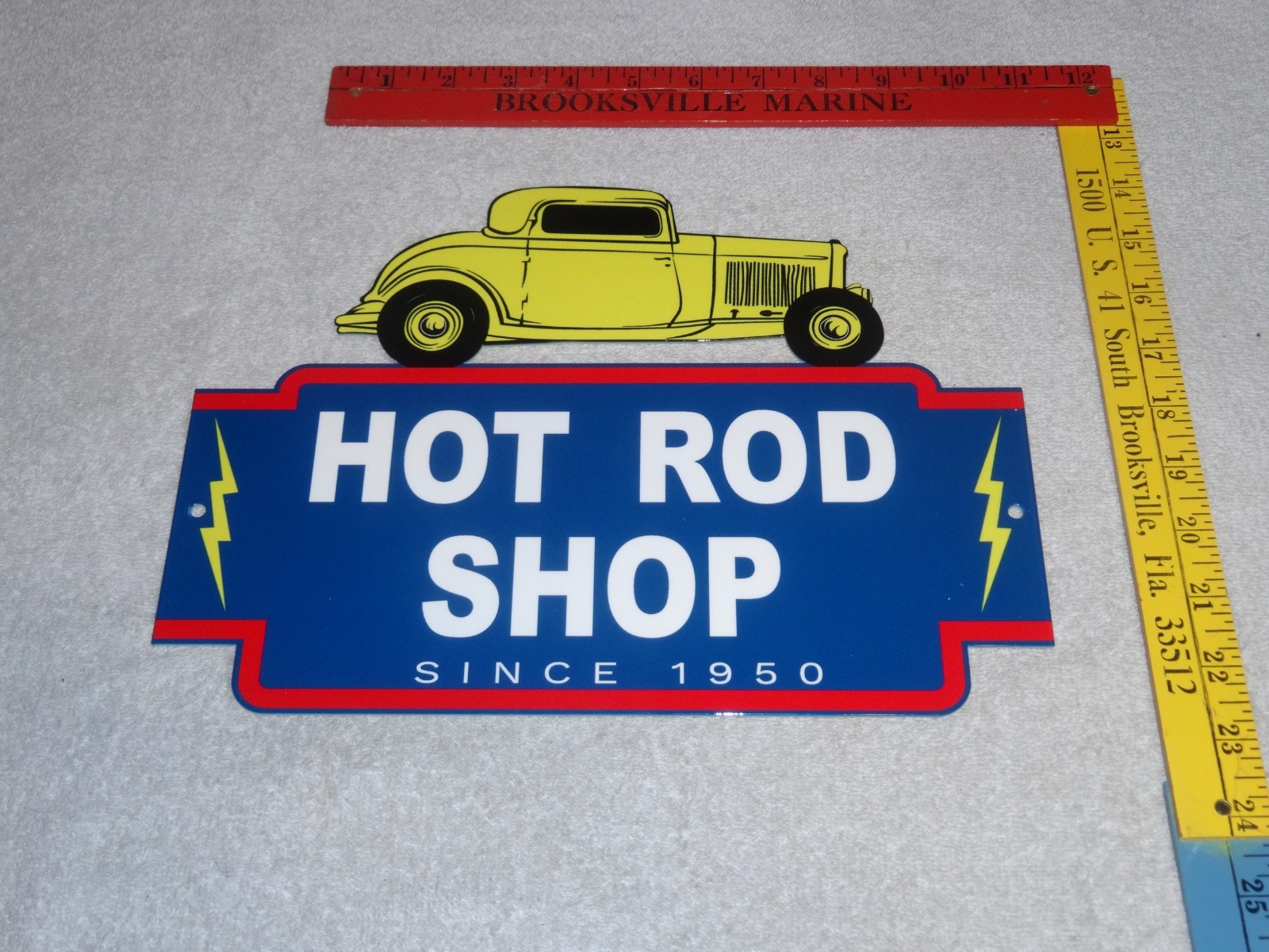 VINTAGE 1950 HOT ROD SHOP AUTO PARTS LIGHTNING 12″ METAL CAR GASOLINE & OIL SIGN