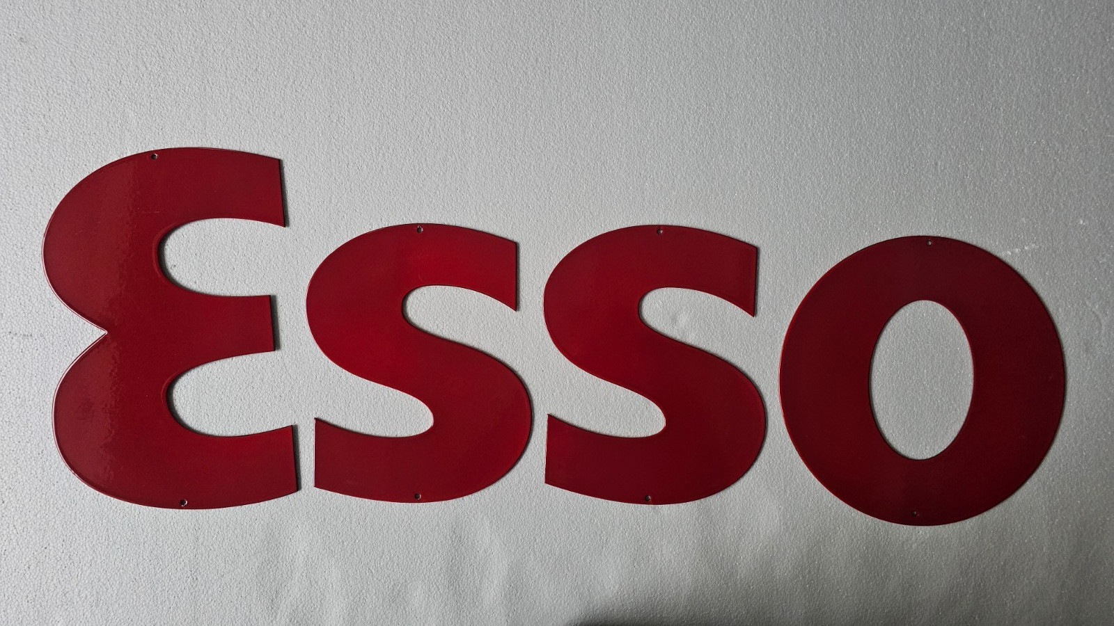 VINTAGE LETTER RED ESSO OLD US GASOLINE OIL GAS PUMP ENAMEL PORCELAIN SIGN