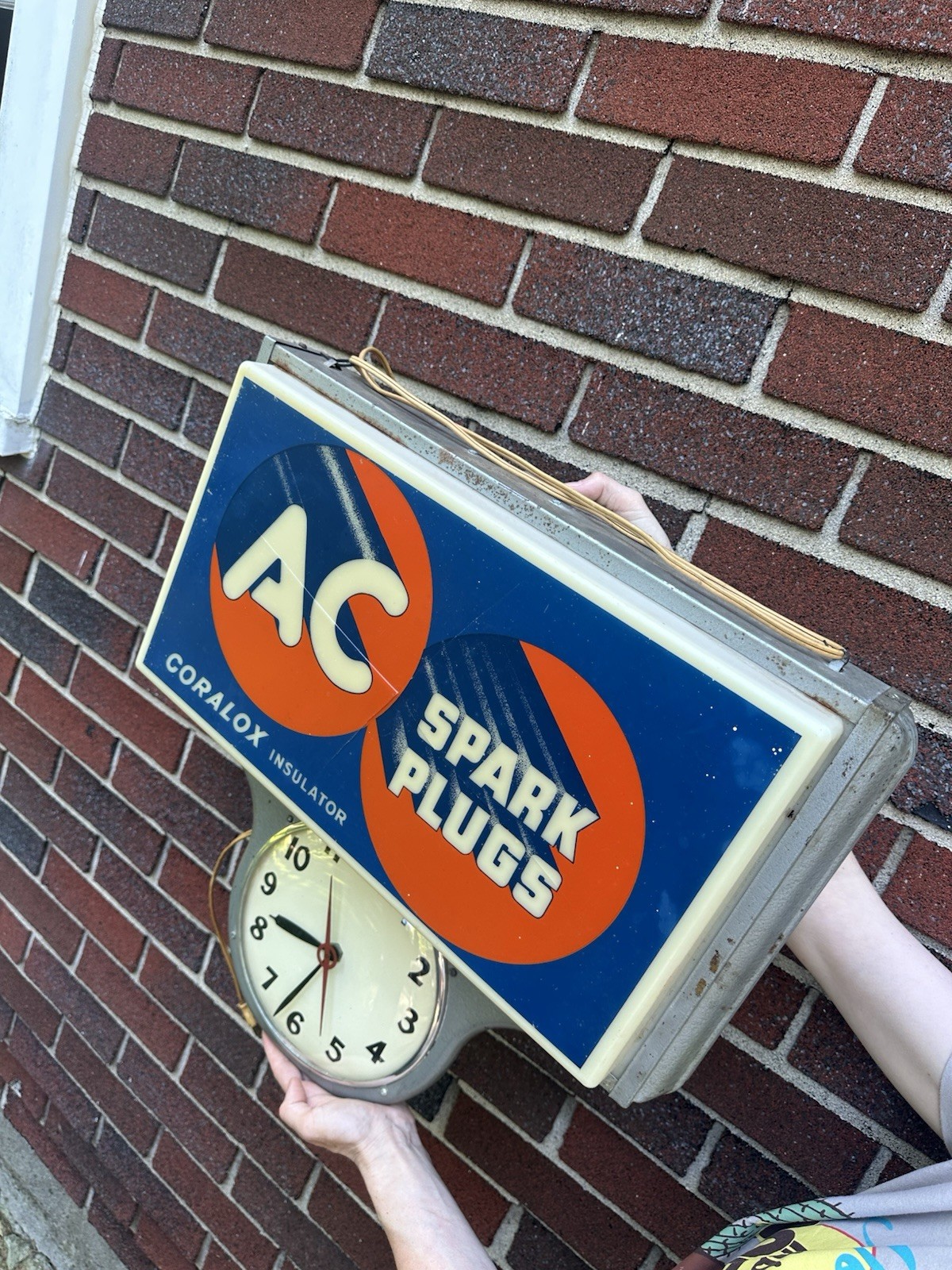 RARE 1950S AC SPARK PLUGS SIGN W/ WORKING LIGHT AND CLOCK – AUTOMOTIVE GARAGE