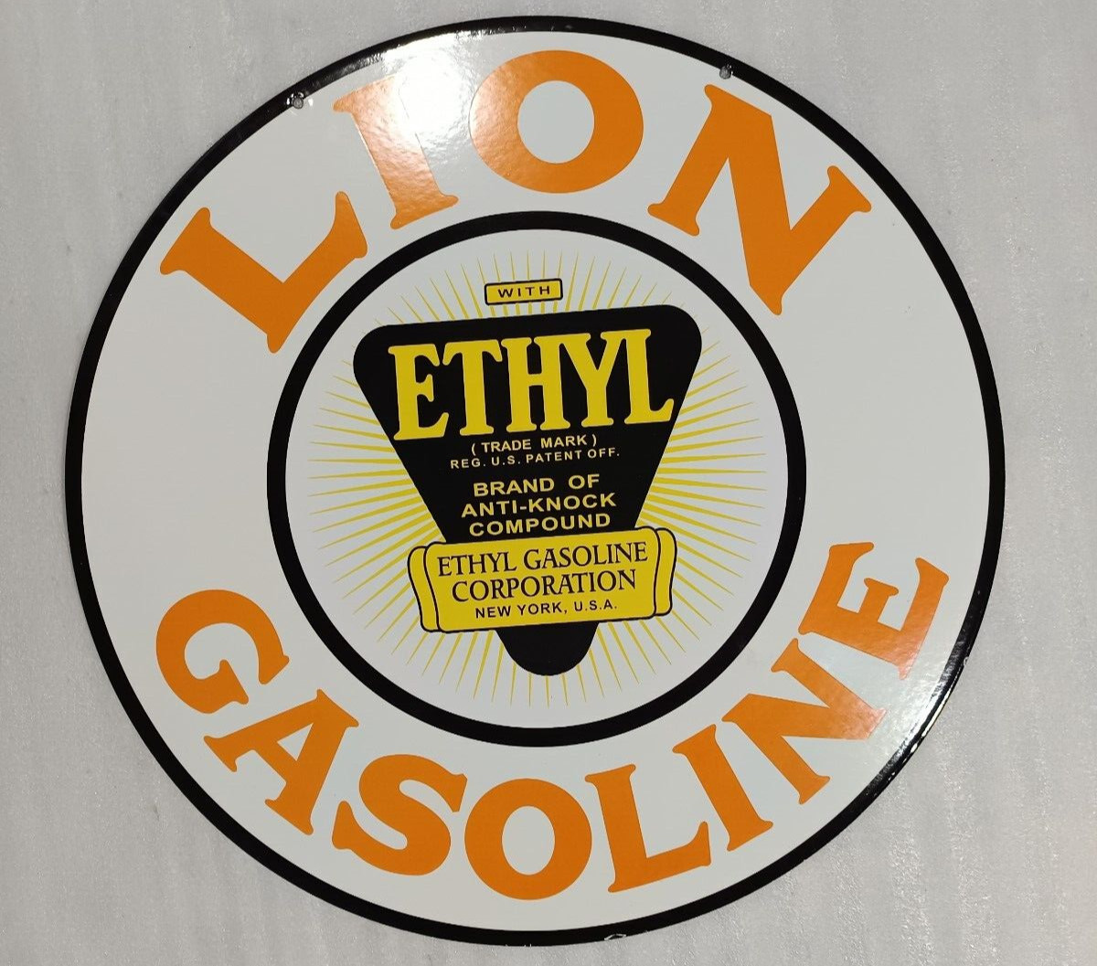 LION GASOLINE & OIL PORCELAIN ENAMEL SIGN 30″ DSP.