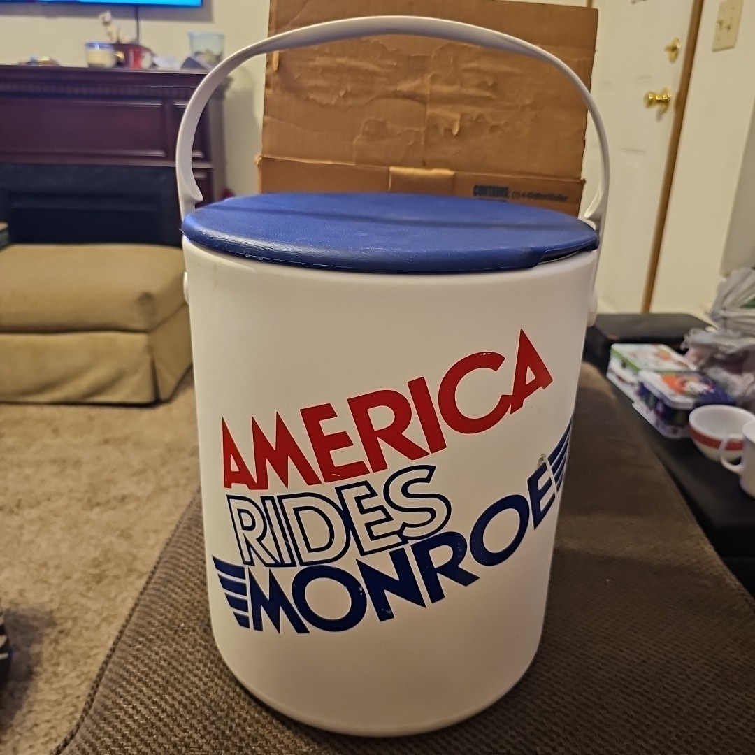 Vtg Monroe Shocks and Struts Hamilton Kotch Sports Kooler Rare Man Cave Orig Box
