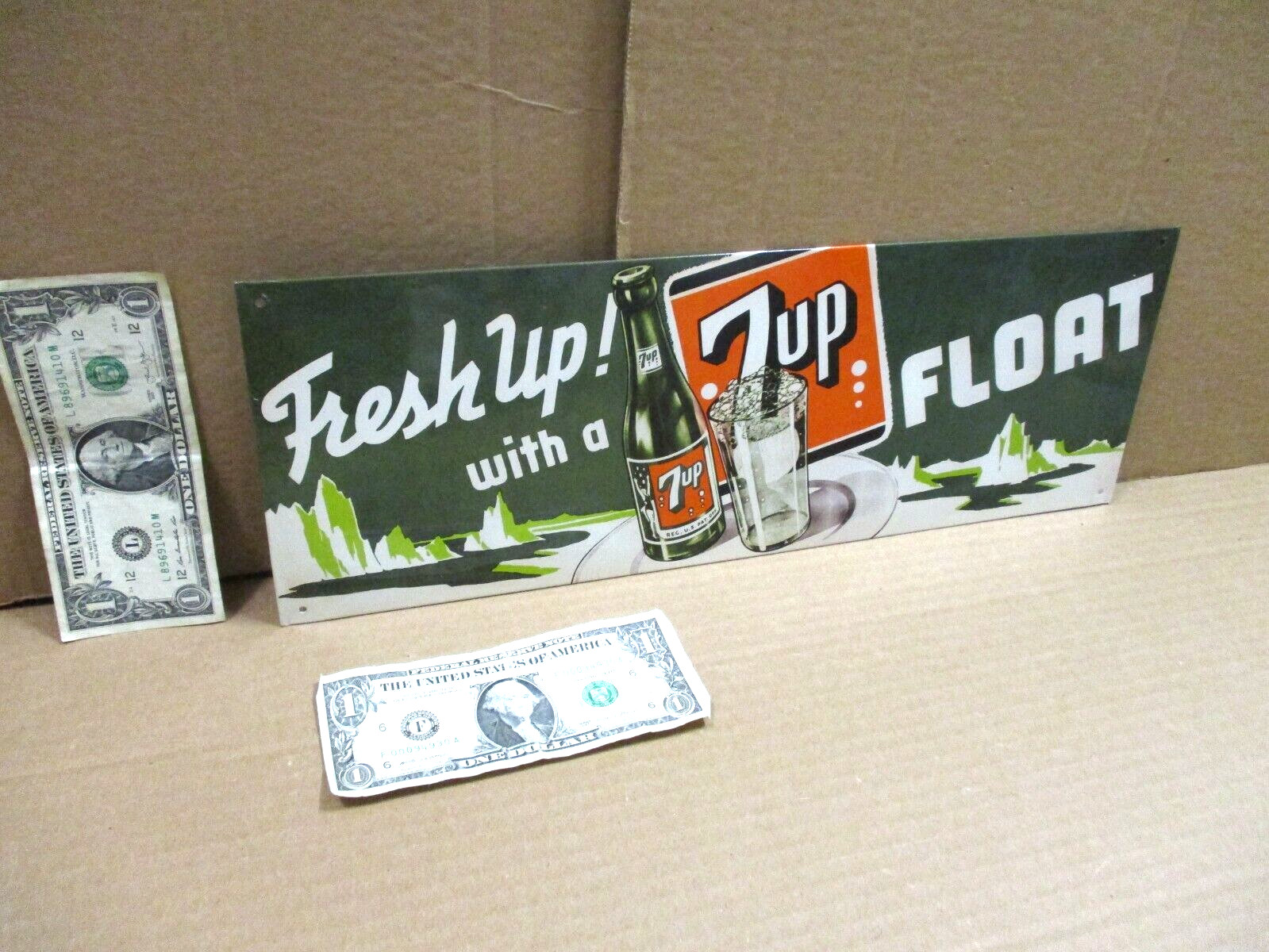 7 UP – SEVEN UP FLOAT -Swimsuit Girl Old GLASS BOTTLE – OLD TIN SIGN Date- 2001