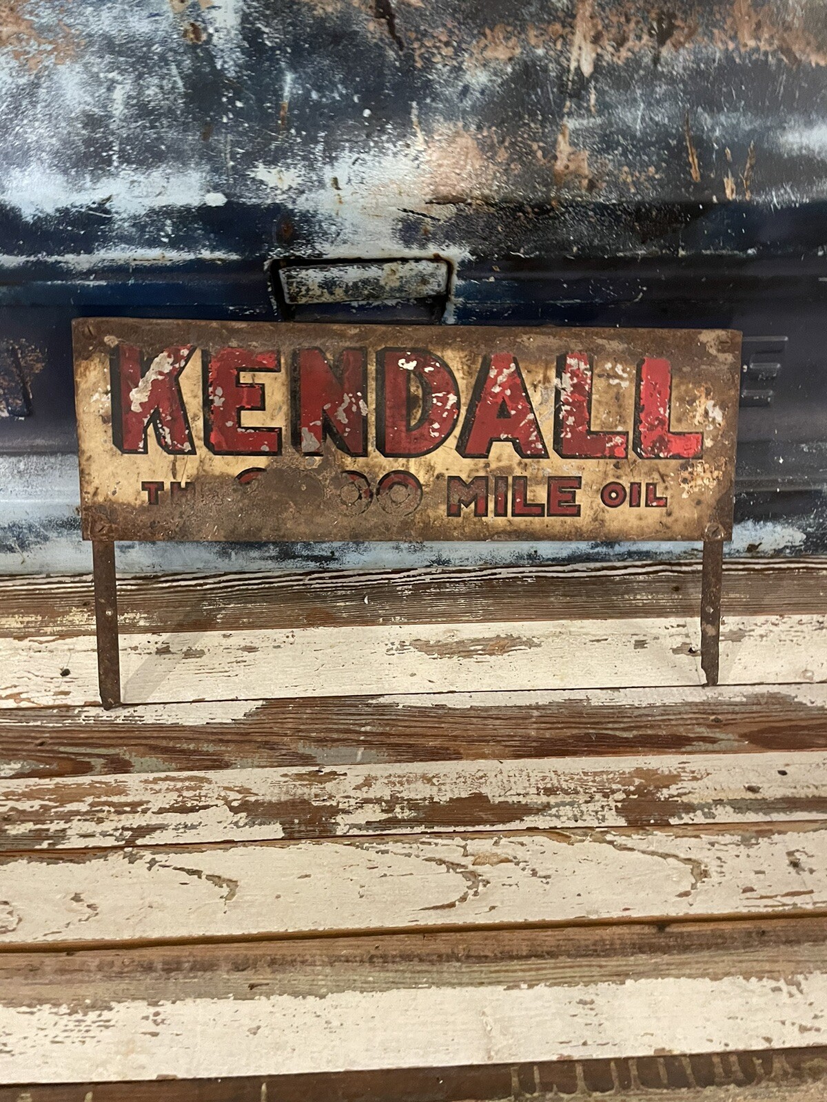 KENDALL 2000 MILE OIL CAN RACK METAL SIGN TOPPER SERVICE STATION VINTAGE SIGN