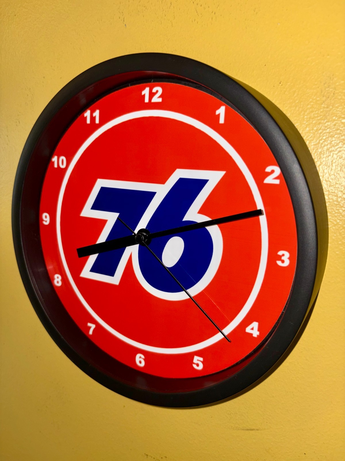 Union 76 Oil Gas Station Garage Man Cave Mechanic Advertising Clock Sign