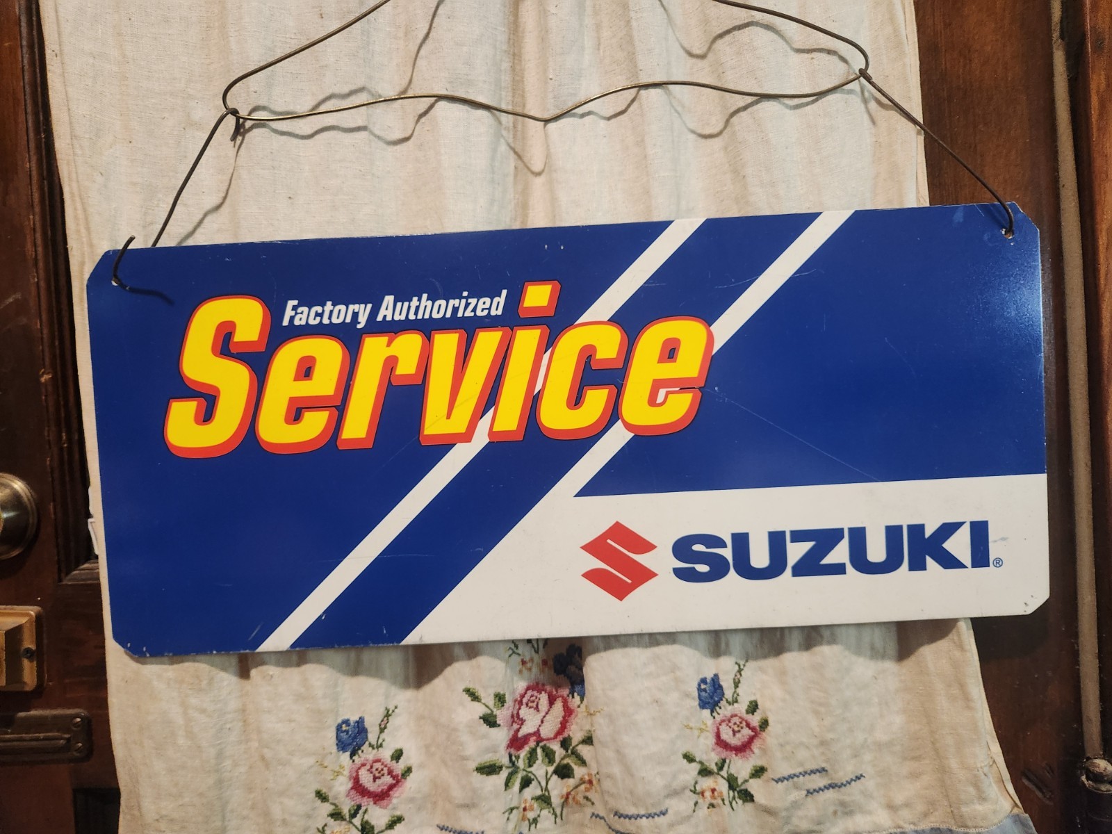 VINTAGE ORIGINAL SUZUKI DEALERSHIP FACTORY SERVICE SIGN THICK PLASTIC VERY NICE