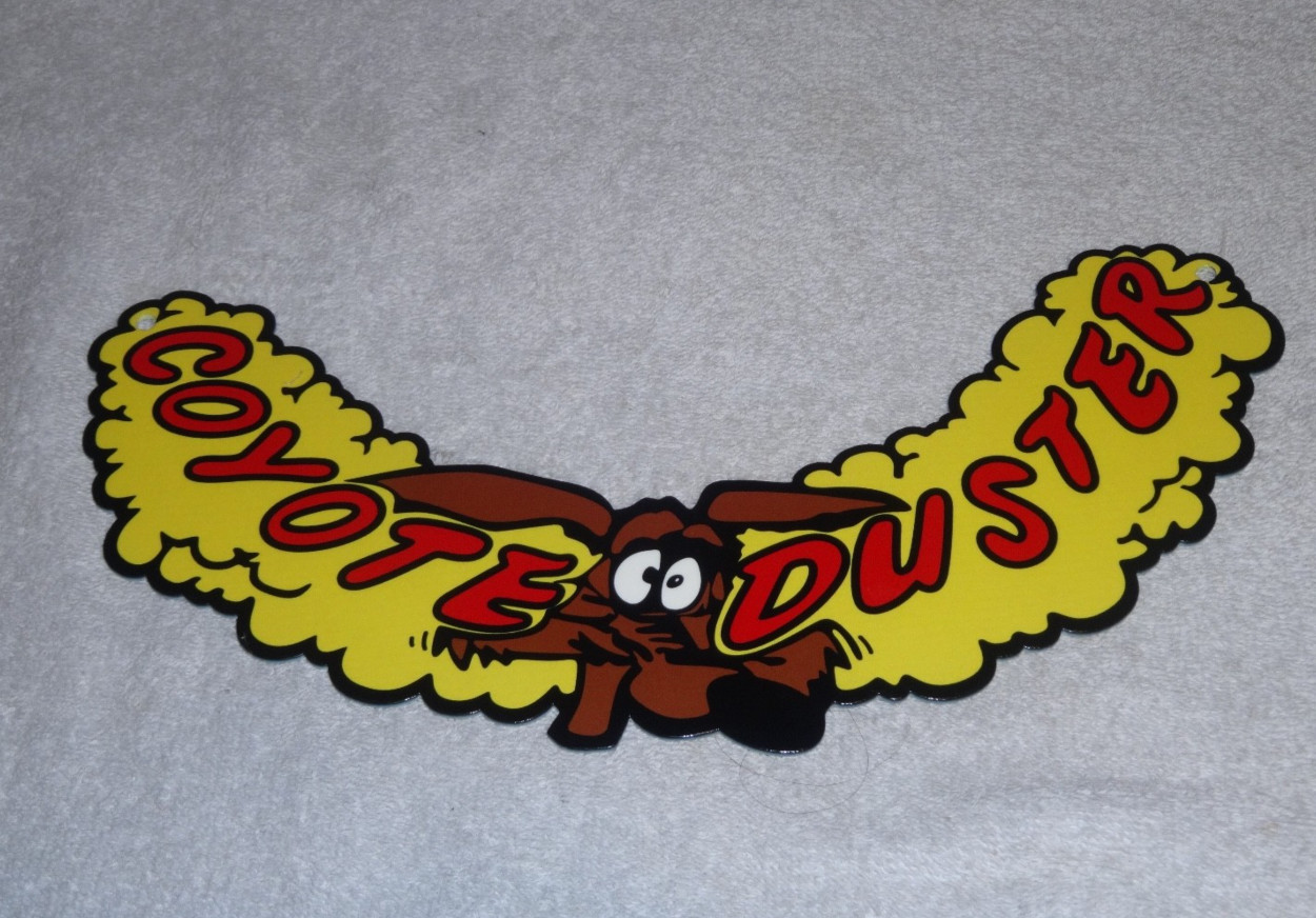 VINTAGE 1969 PLYMOUTH ROAD RUNNER COYOTE DUSTER METAL GASOLINE OIL SIGN! WILE E.