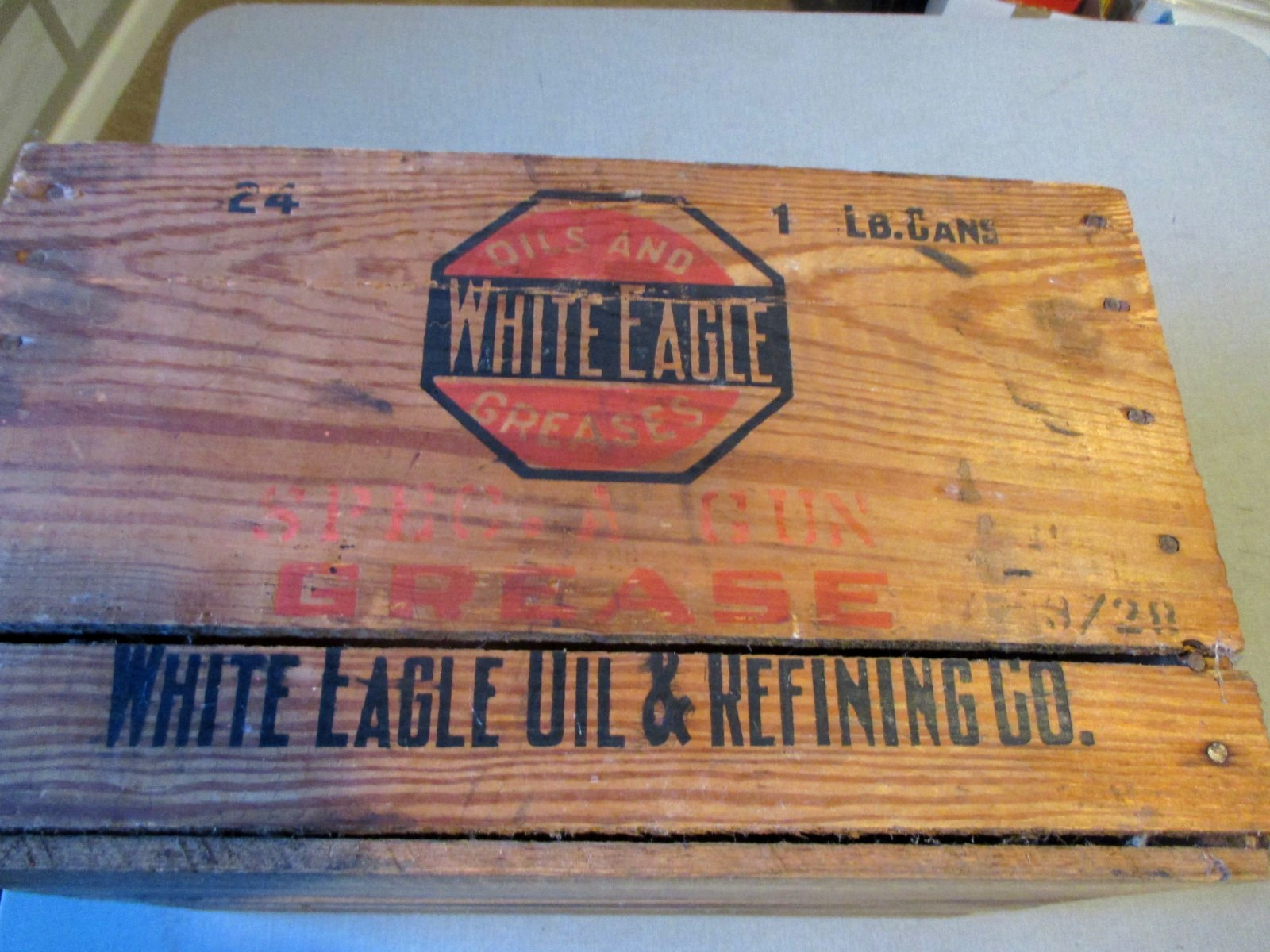 1920-1930-WHITE EAGLE OIL & REFINING CO-WOOD CRATE DOUBLE SIDED CAN SIGN BOX-16″