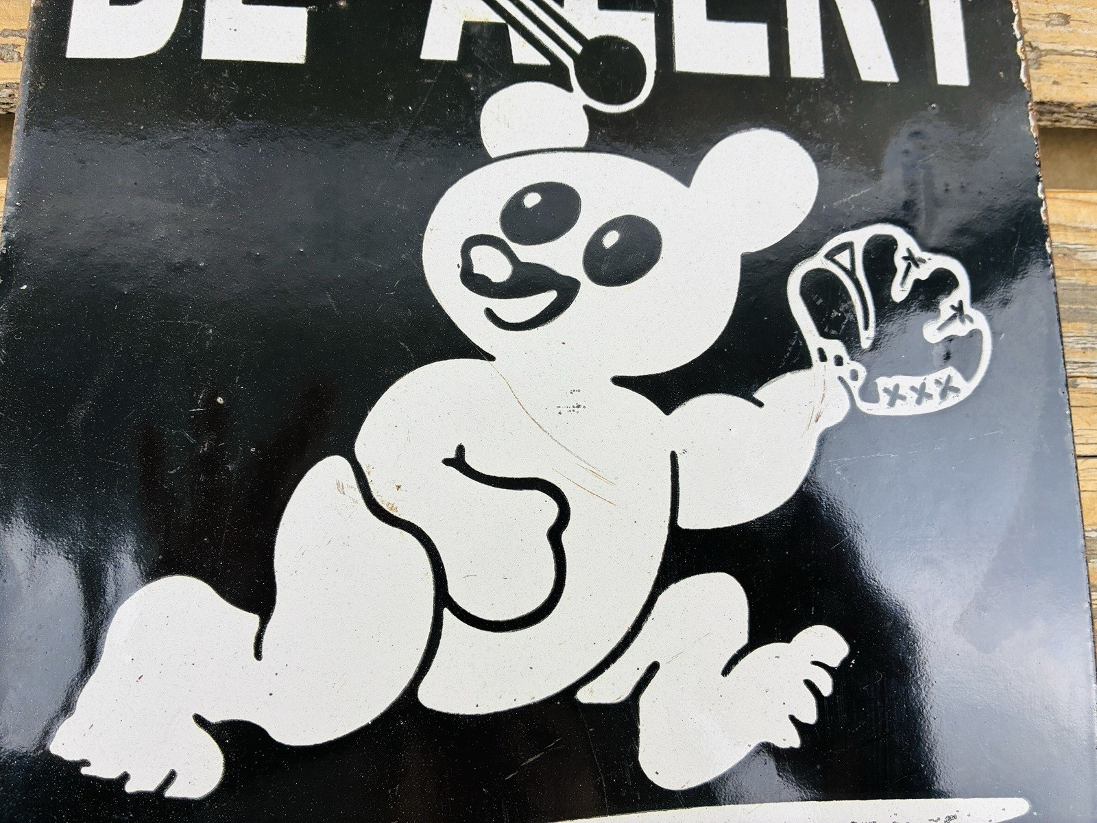 VINTAGE 12×8″ CHICAGO CUBS BEAR BASEBALL PUMP STATION GASOLINE PORCELAIN AD SIGN