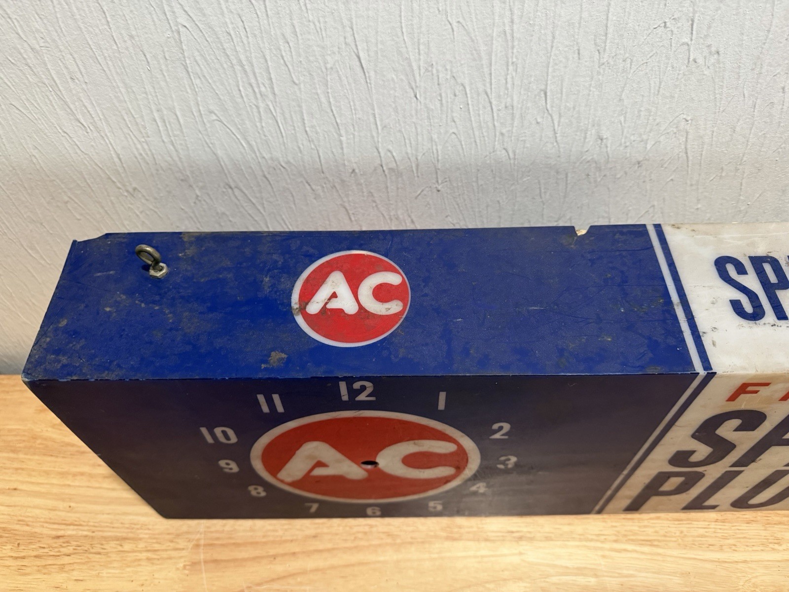 Vintage AC DELCO Fire Ring Spark Plugs Lighted Clock/Sign – Shell Only