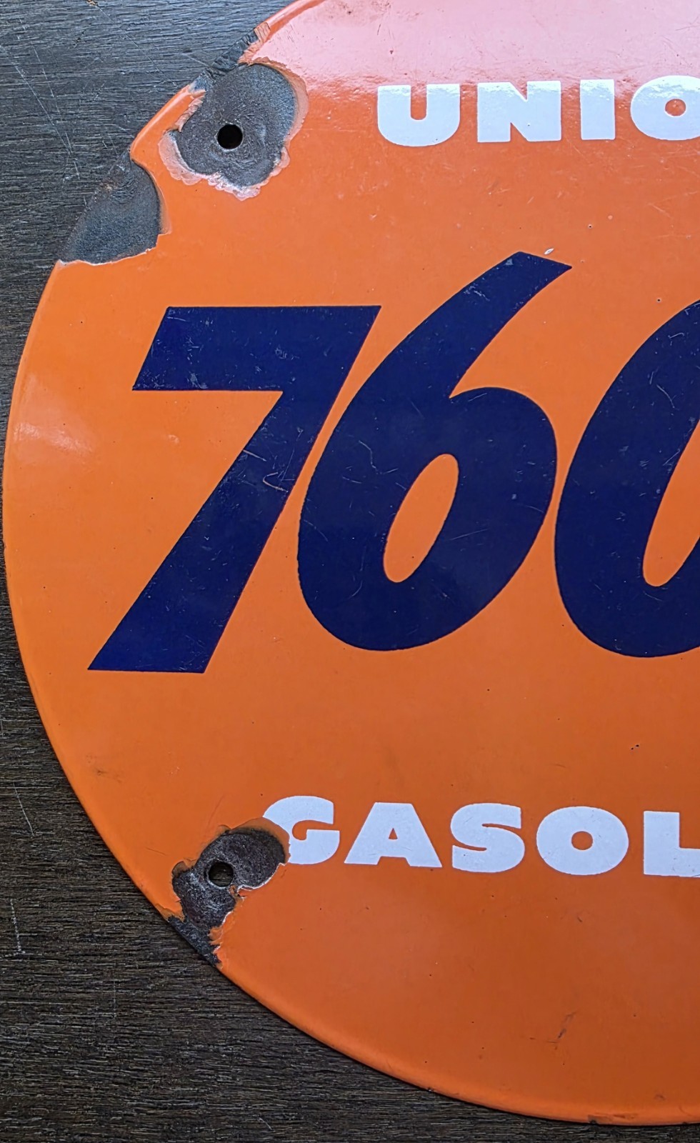 ORIGINAL & AUTHENTIC ” UNION 7600 GASOLINE” 11.5 INCH PORCELAIN PUMP PLATE