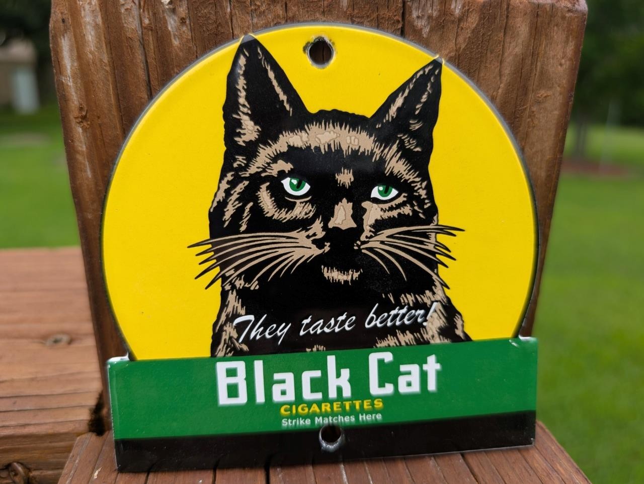 PORCELAIN BLACK CAT CIGARETTES THEY TASTE BETTER DOOR PUSH MATCH STRIKER SIGN