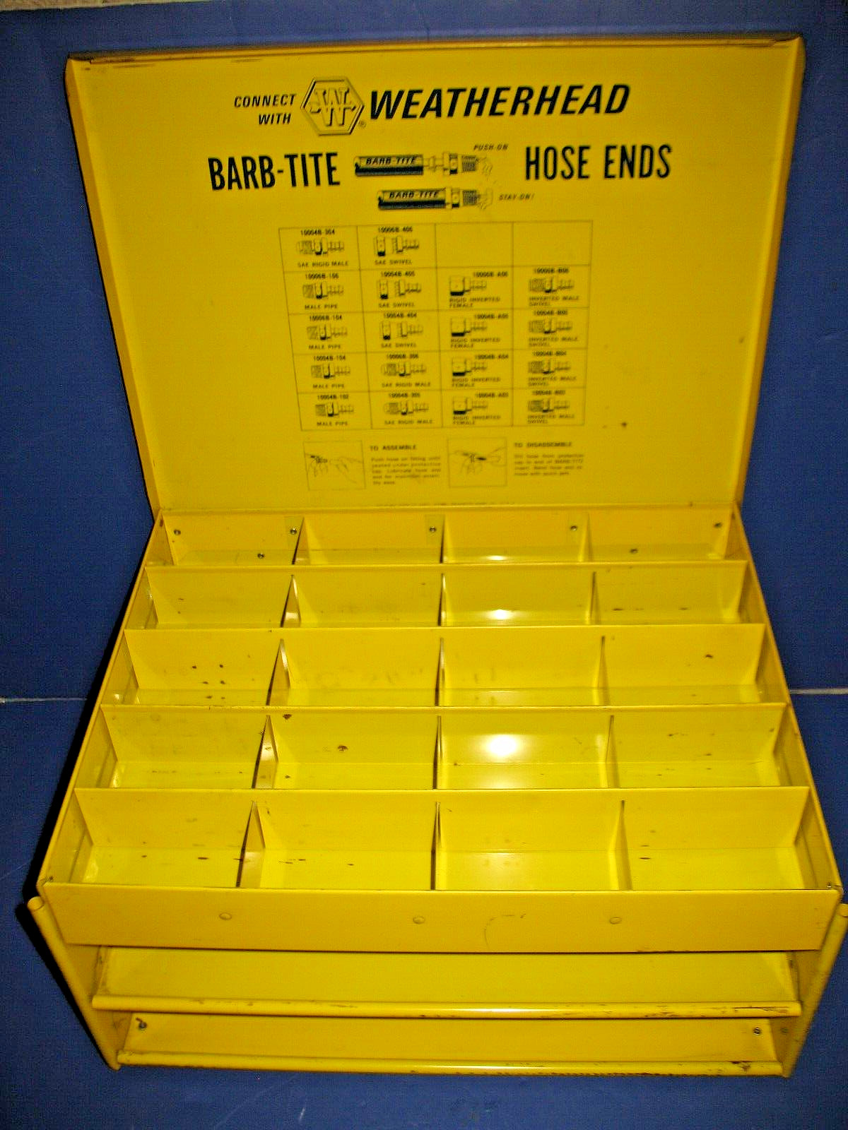WEATHERHEAD – VINTAGE 20 SLOT + 2 COMPARTMENT ADVERTISING PARTS AUTO GAS OIL