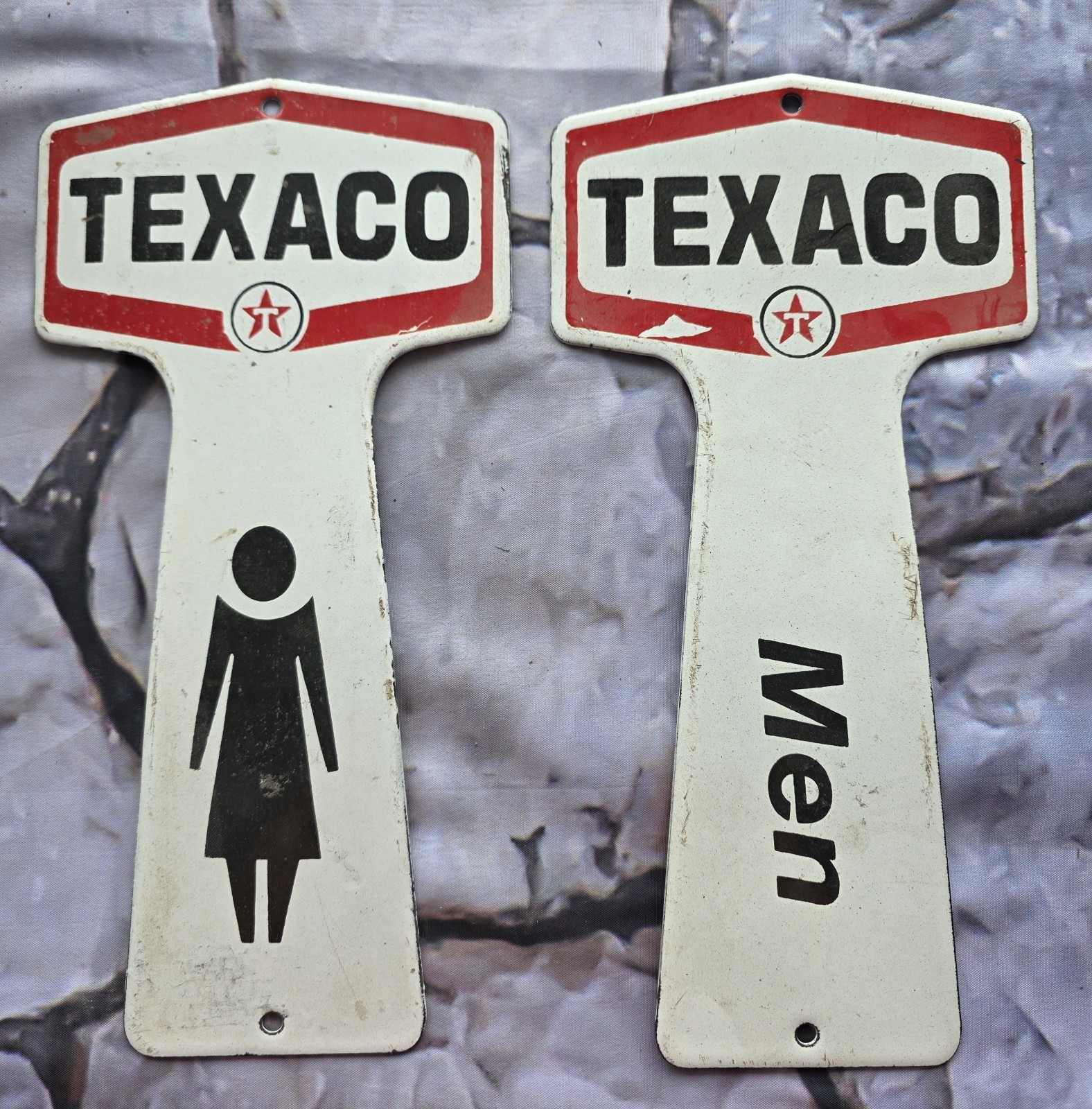 2-LARGE VINTAGE TEXACO PORCELAIN SIGN BATHROOM KEY FOB LADIES BATHROOM 12″×6″