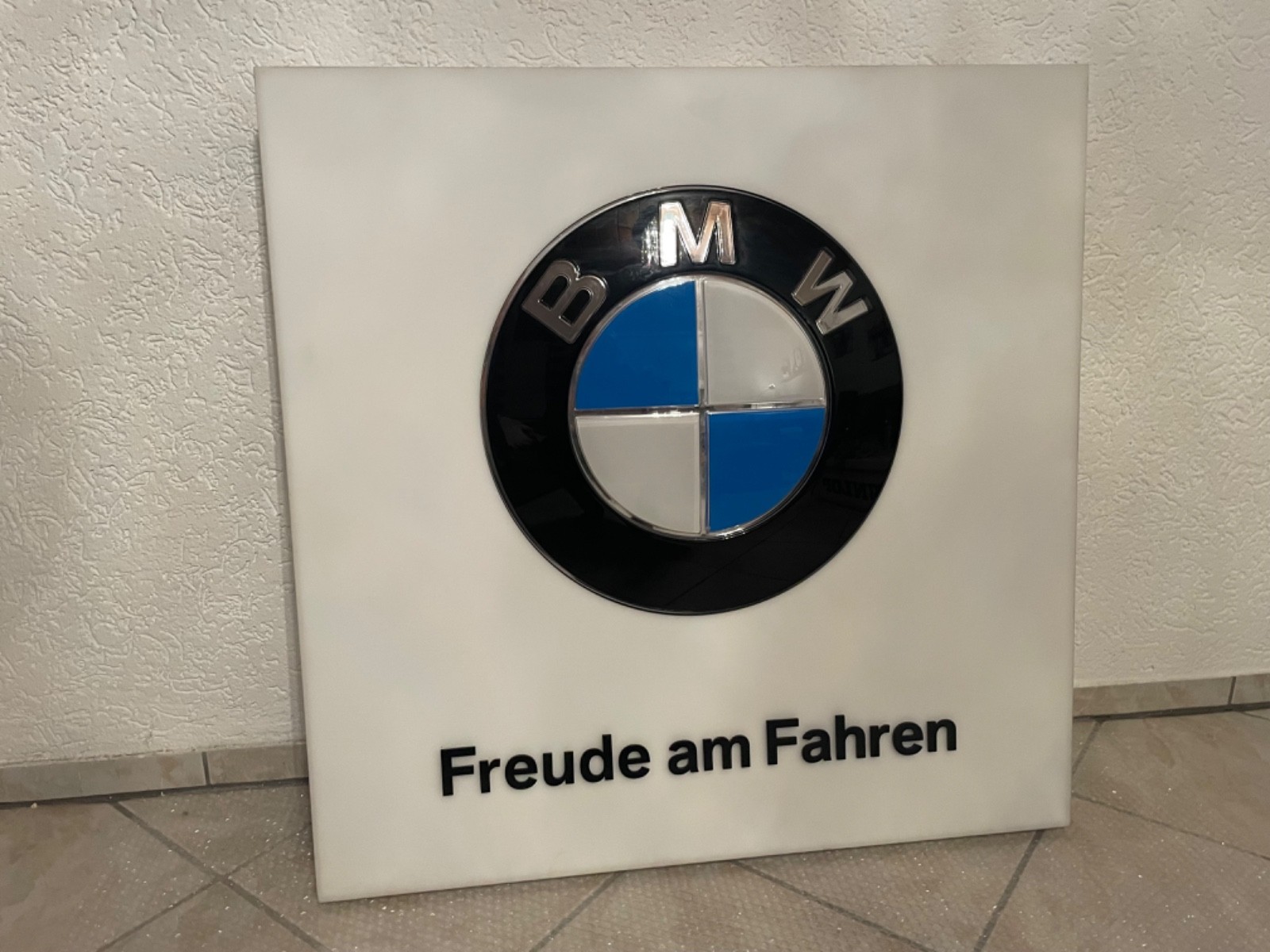 BMW Illuminated Sign – “Freude am Fahren” – Dealership Lightbox – 2000s