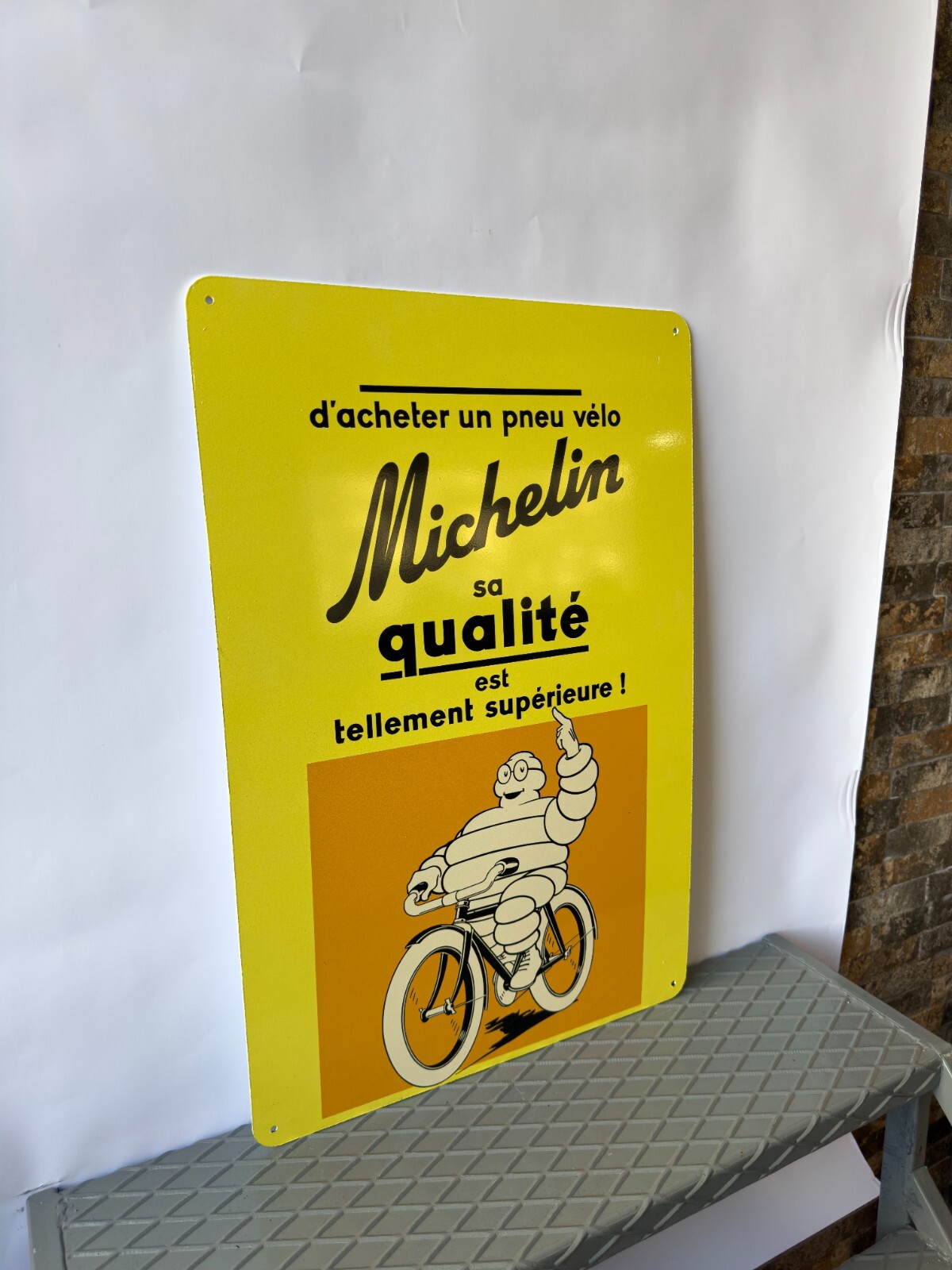 Vintage Michelin Bicycle Tire French Bibendum Metal Sign – 24″x16″ (60×40 cm)