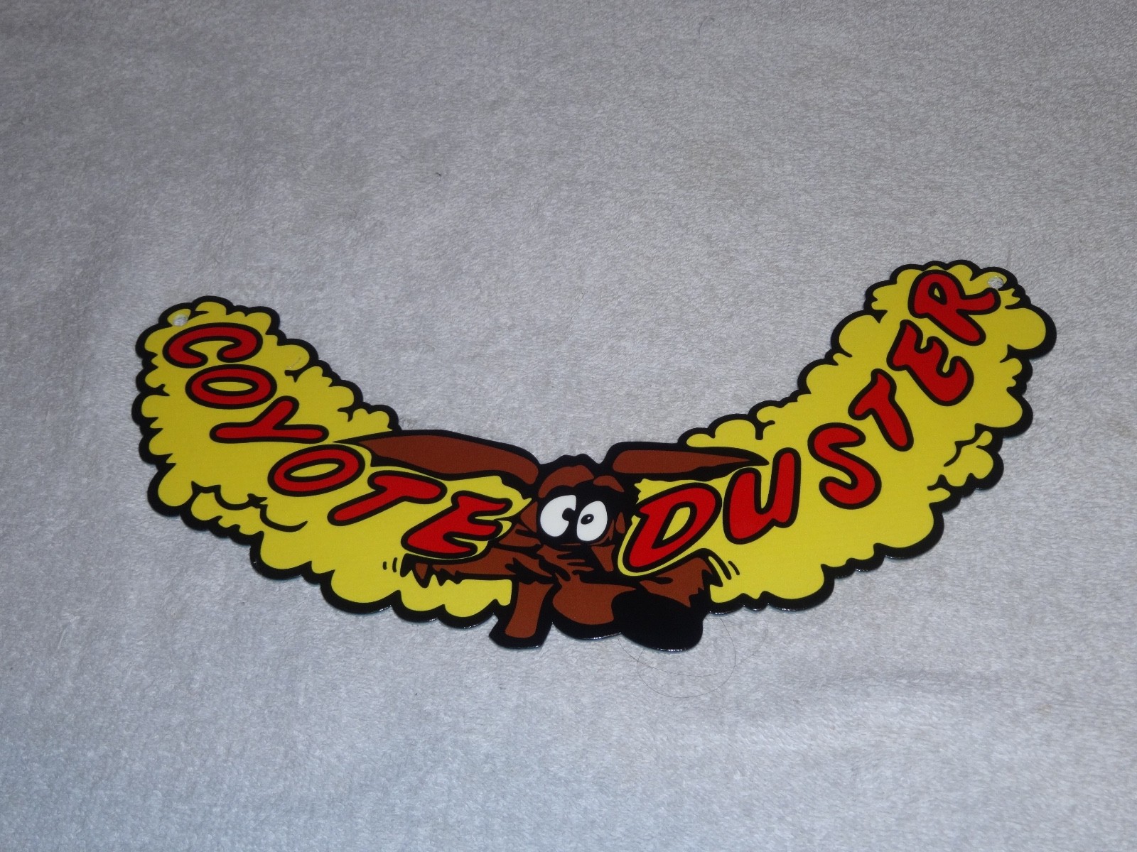 VINTAGE 1969 PLYMOUTH ROAD RUNNER COYOTE DUSTER METAL GASOLINE OIL SIGN! WILE E.