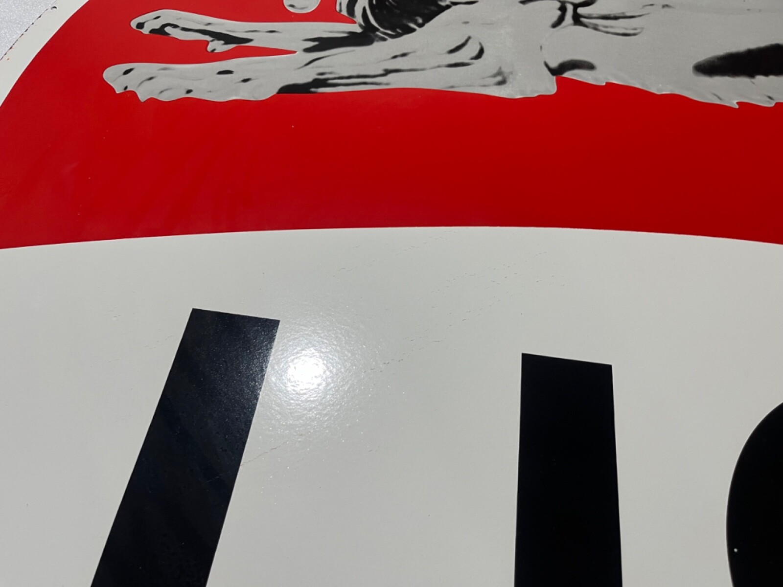 LION GAS & OIL PORCELAIN ENAMEL SIGN 60″ DSP