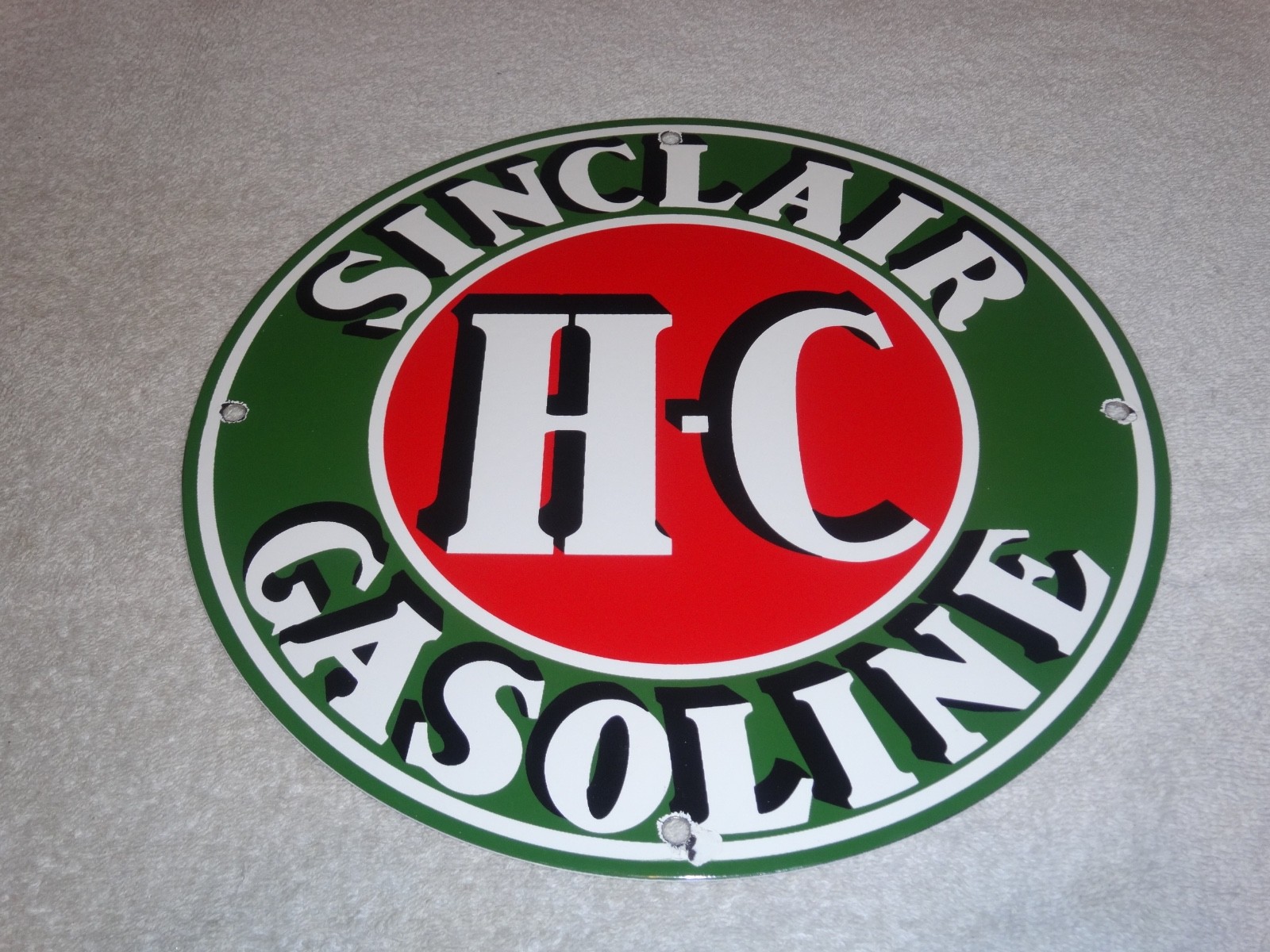 VINTAGE “SINCLAIR HC HIGH COMPRESSION GASOLINE” 12″ PORCELAIN METAL H C OIL SIGN