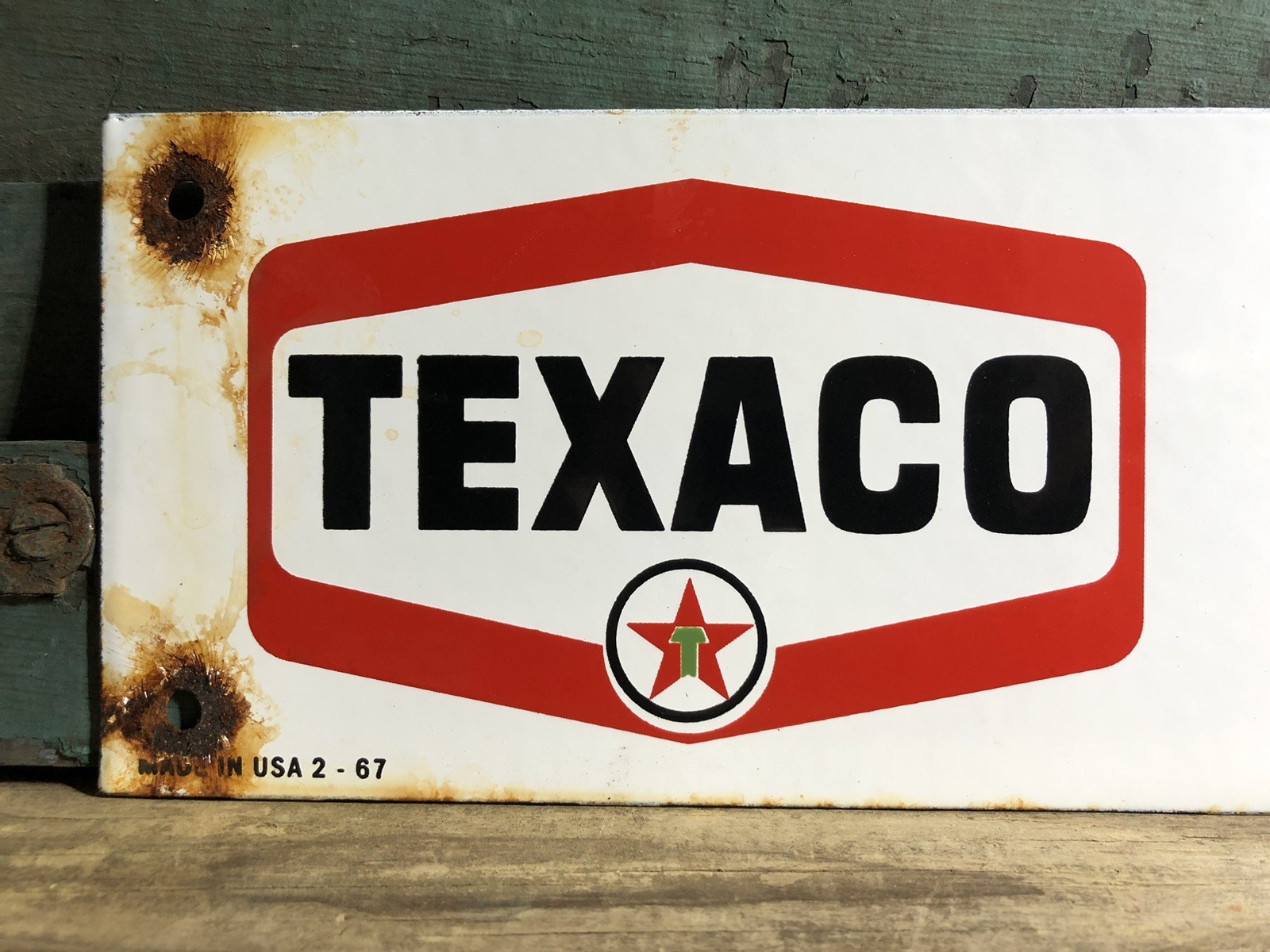 VINTAGE 1967 DATED TEXACO NO SMOKING 23” PORCELAIN SIGN OIL GAS PETROLIANA