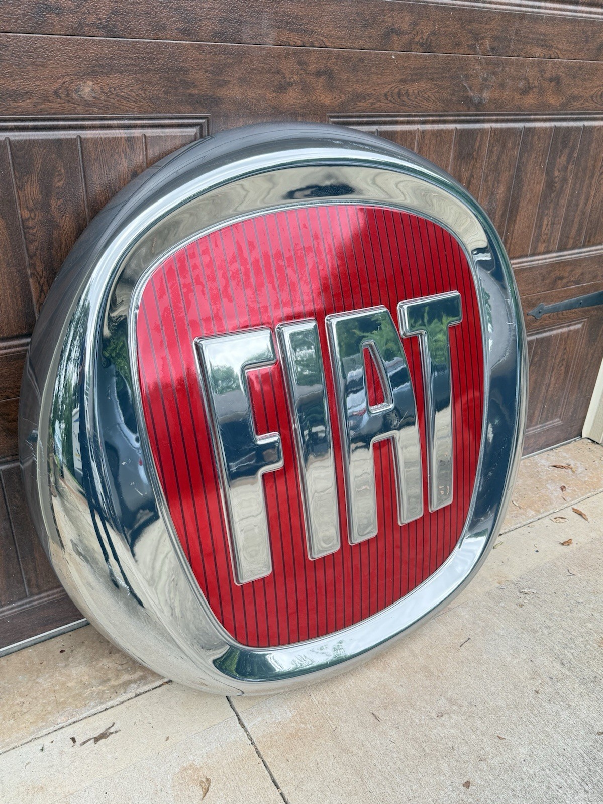 FIAT Dealer Current Sign For Illuminated Installation Round Logo 46”