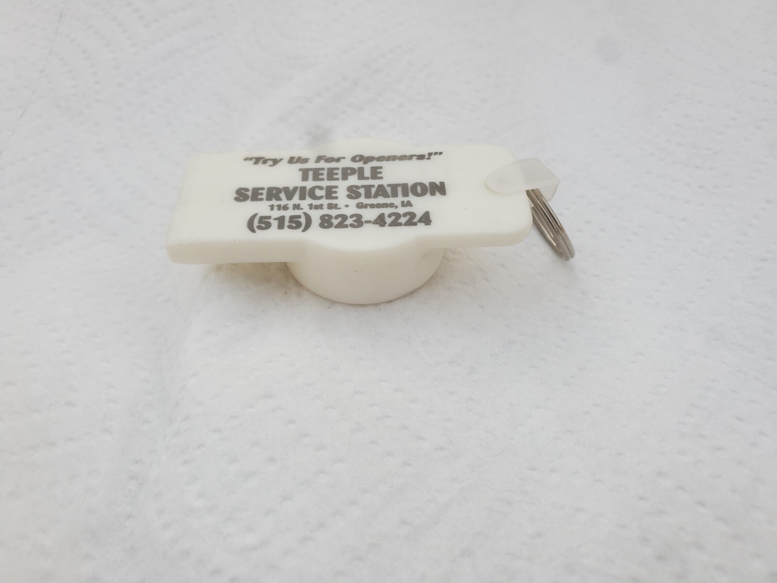 White Plastic Keychain Bottle Opener Teeple Service Station Greene Iowa Gas Oil