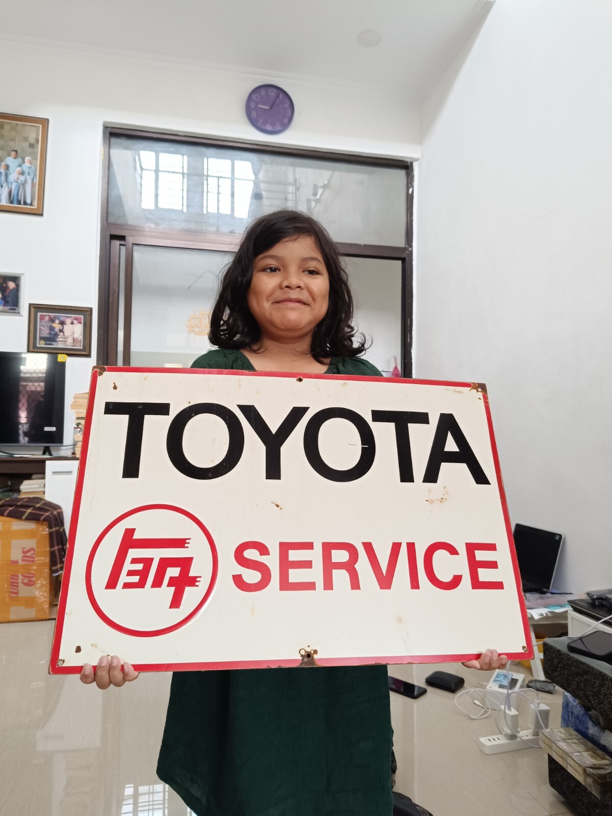 VINTAGE TOYOTA MOTOR CO PORCELAIN GAS AUTOMOBILE SERVICE WORKSHOP SIGN 60×40 Cm