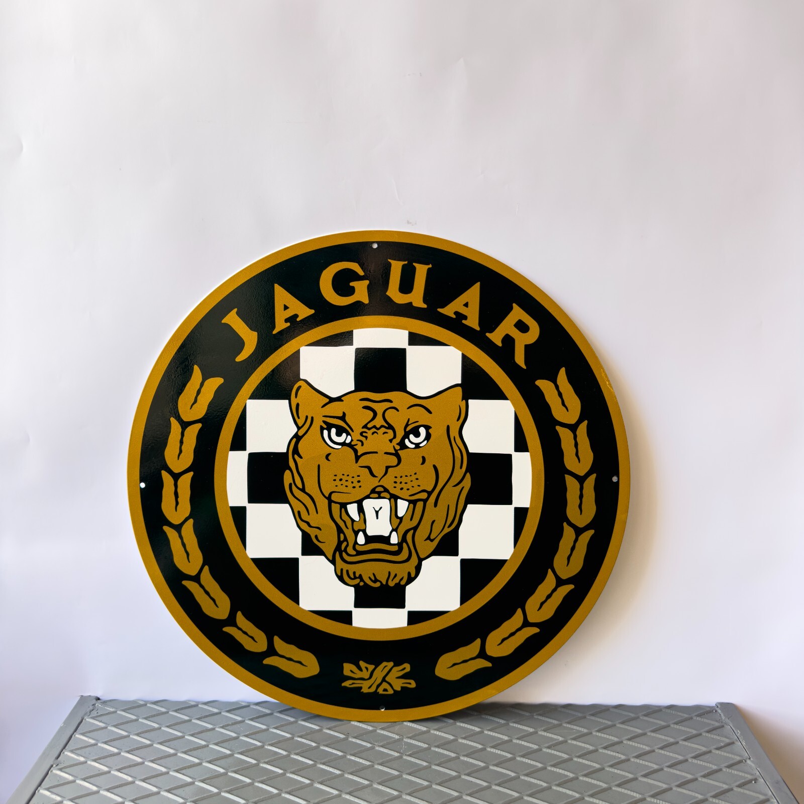 Vintage Jaguar Emblem Heavy Metal Sign – XL 19.7″ (50 cm)
