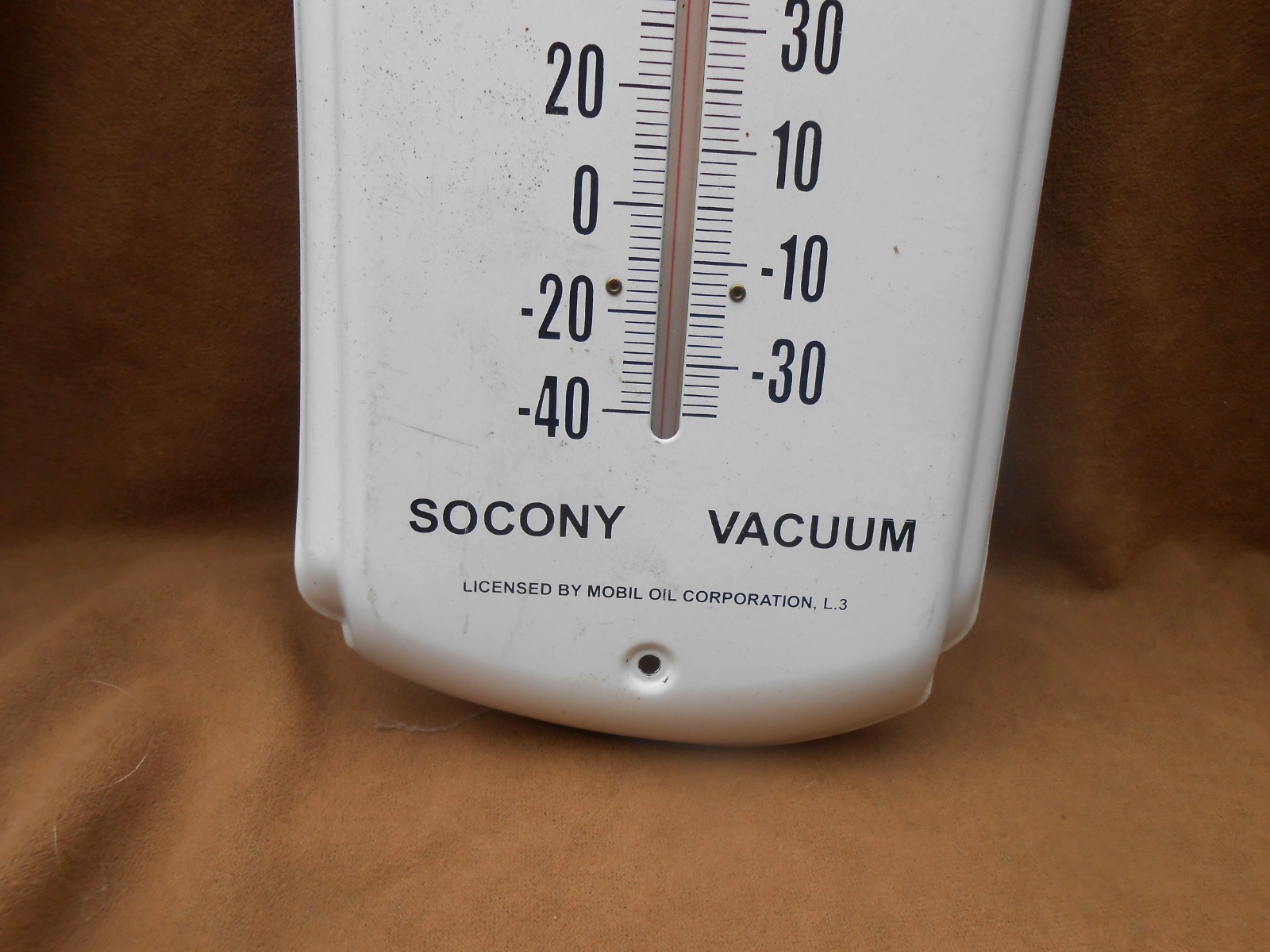 Licensed Mobil Gasoline Thermometer Motor Oil 17″ x 5″ SOCONY VACCUUM Pegusus