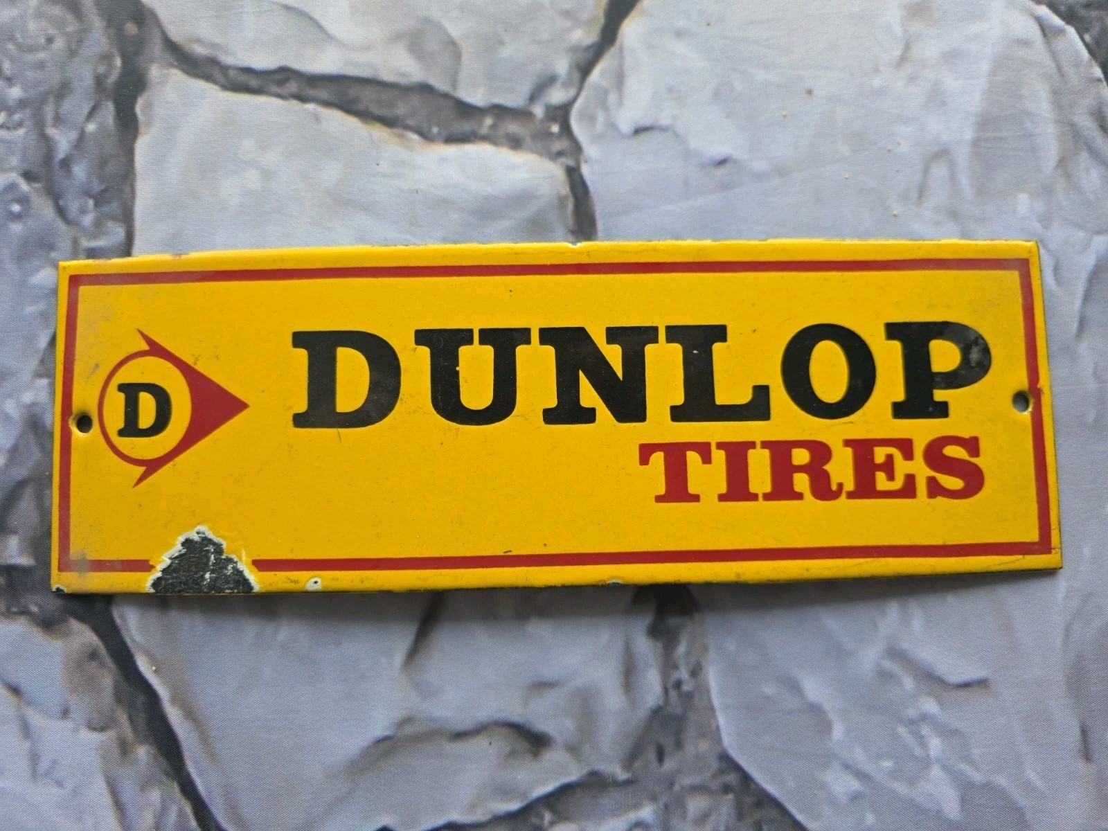 VINTAGE 1940’S DUNLOP TIRES PORCELAIN SIGN PORCELAIN 12″x4″.