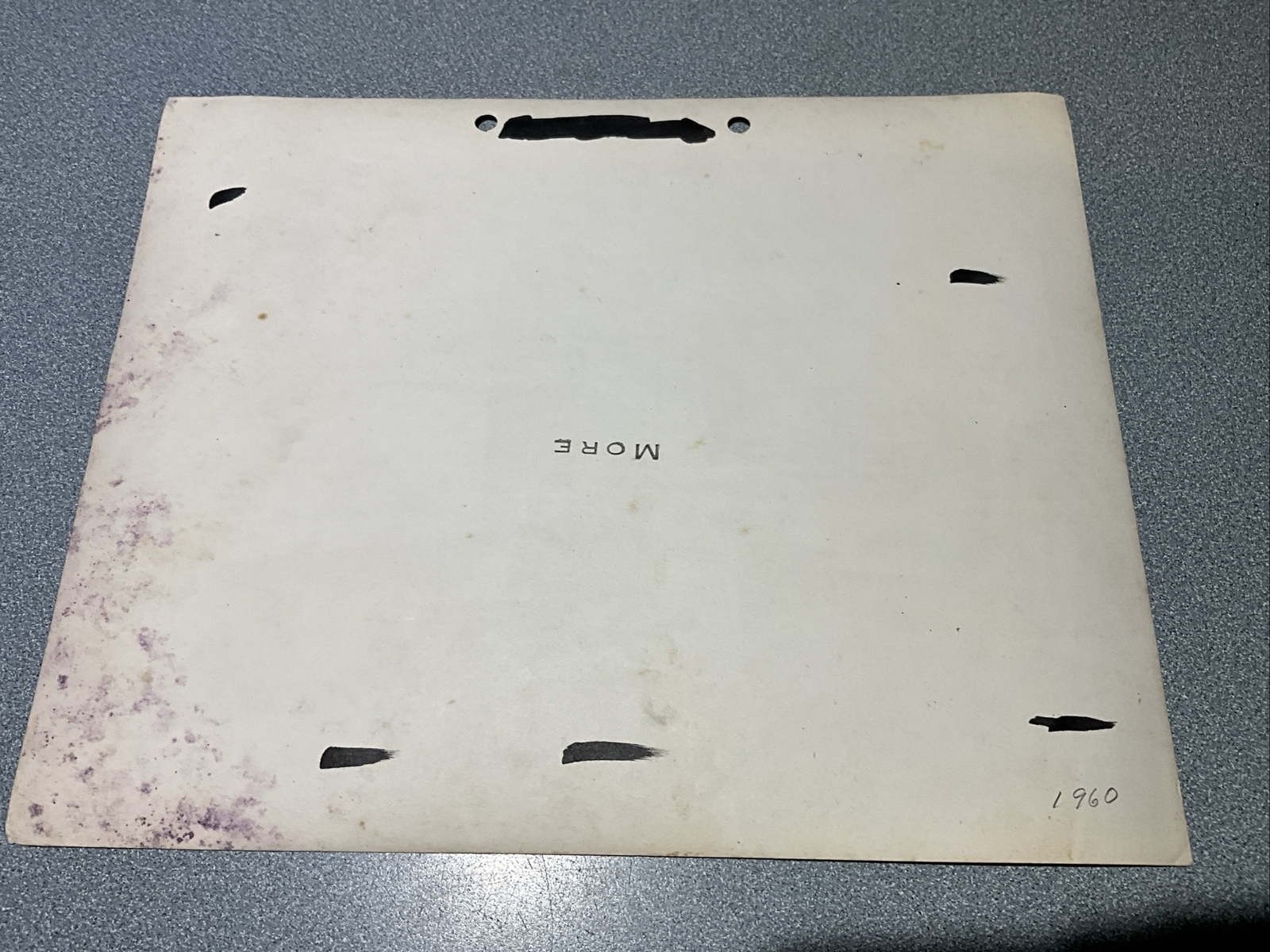 1960 ORIGINAL PHOTO 8×10 OFFICE W/ ESSO STANDARD OIL ALMANAC TYPEWRITER MAP ETC
