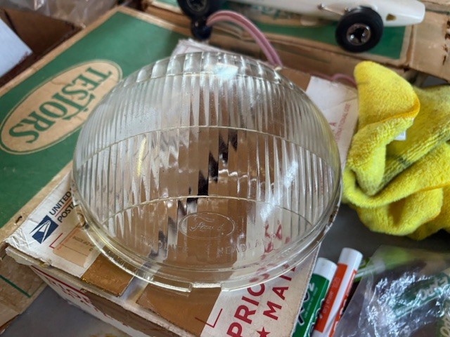 auto parts sign