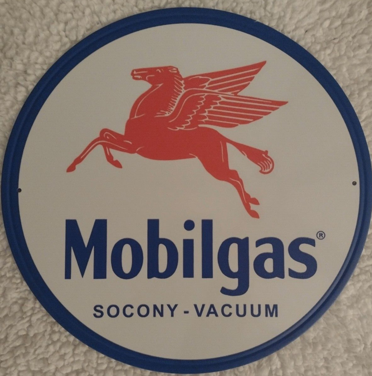 Mobilgas – SOCONY Vacuum Vintage 12″ Round Metal Sign