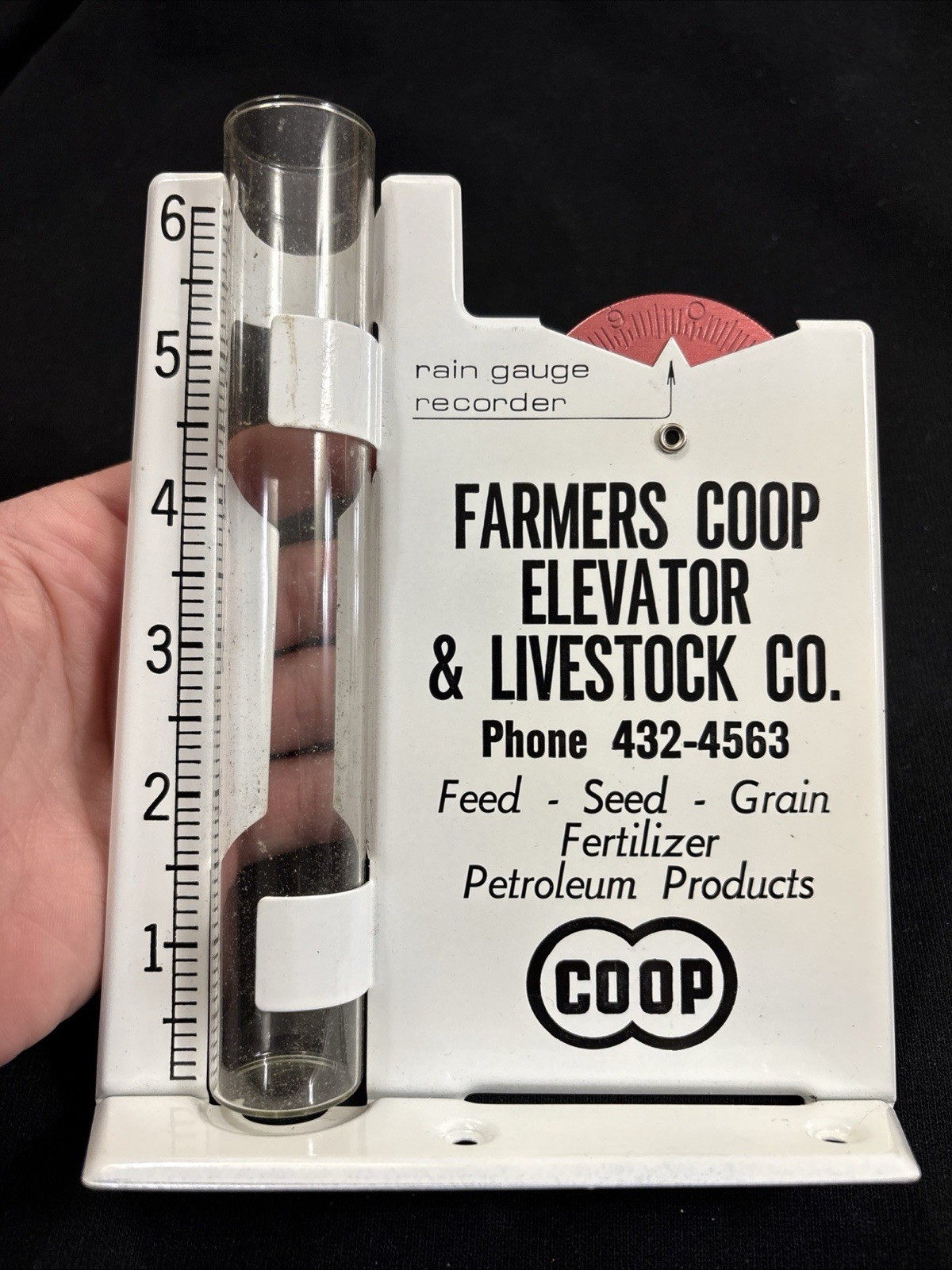 Vintage Farmers Co-Op Elevator Livestock Range Gauge Metal Gas Oil Sign