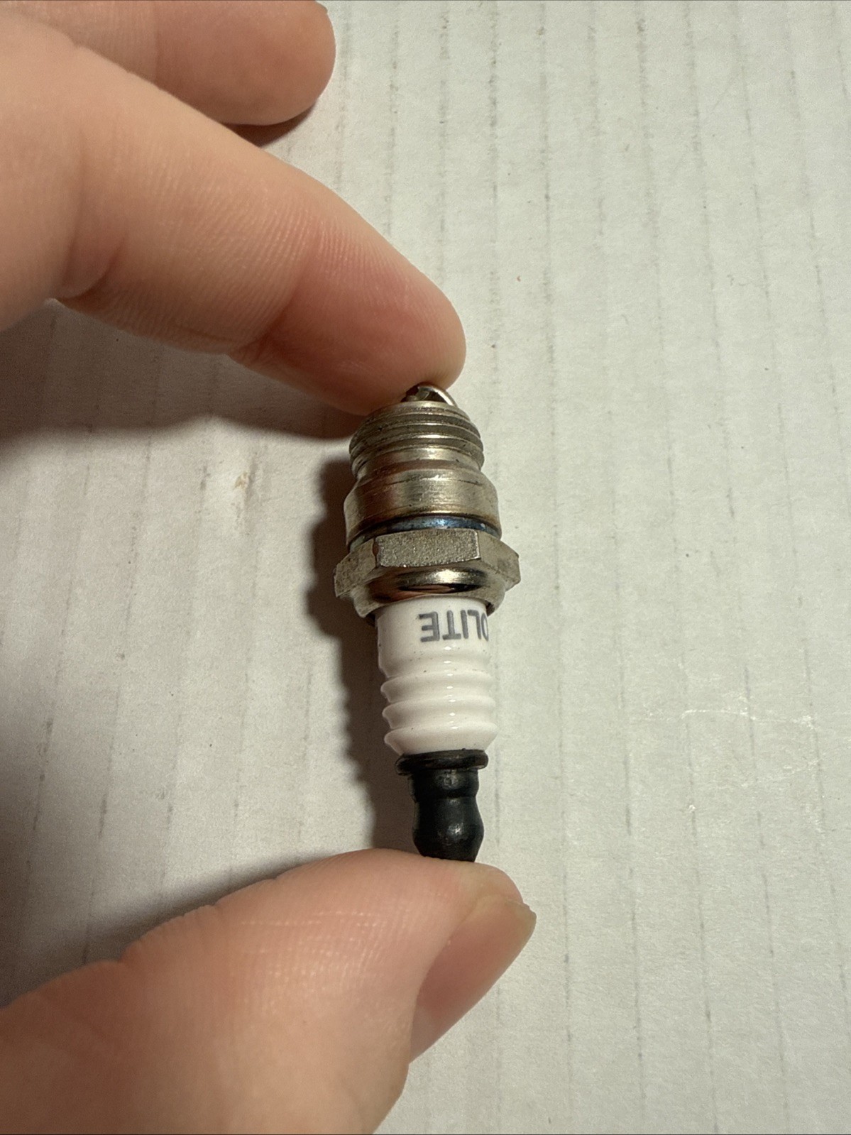 SHIPSN24HRS-Autolite Small Engine Plug | 2554