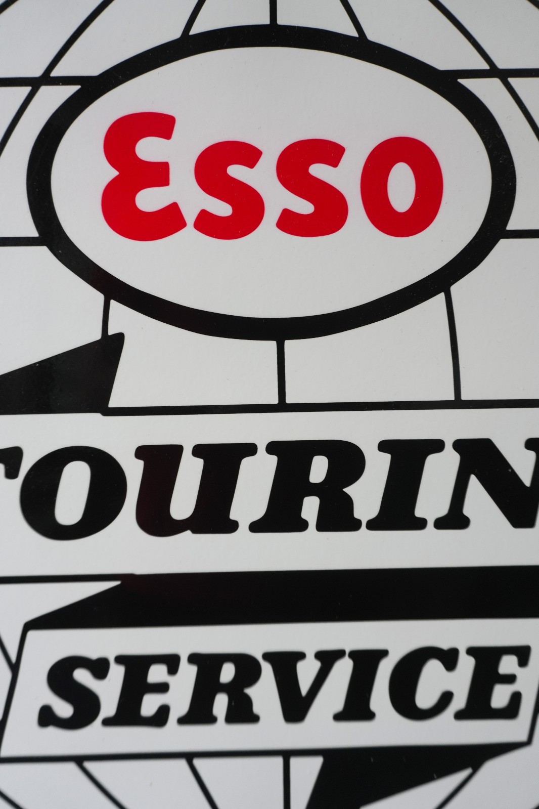 Esso Touring Service – Globe Edition Vintage Metal Sign – 50 cm (19.7”)