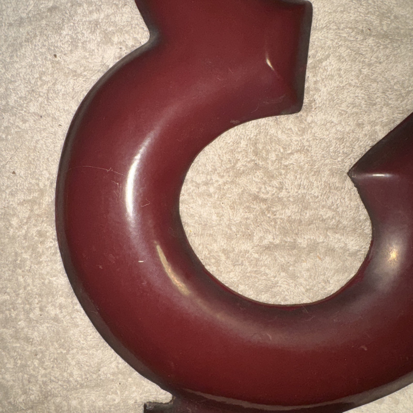 VINTAGE MAROON PORCELAIN AMPERSAND GAS STATION METAL LETTER & SIGN Great Conditi