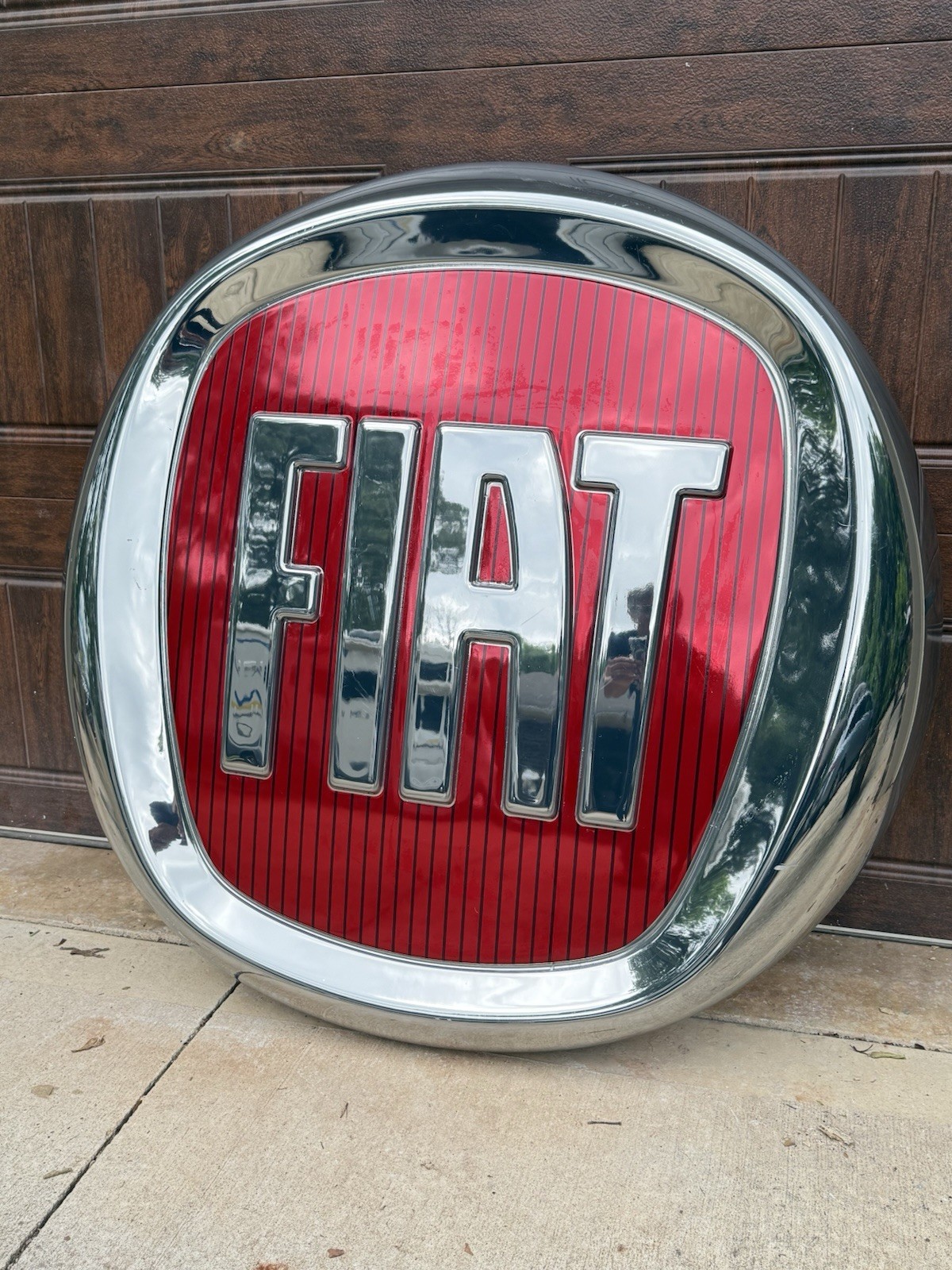 FIAT Dealer Current Sign For Illuminated Installation Round Logo 46”