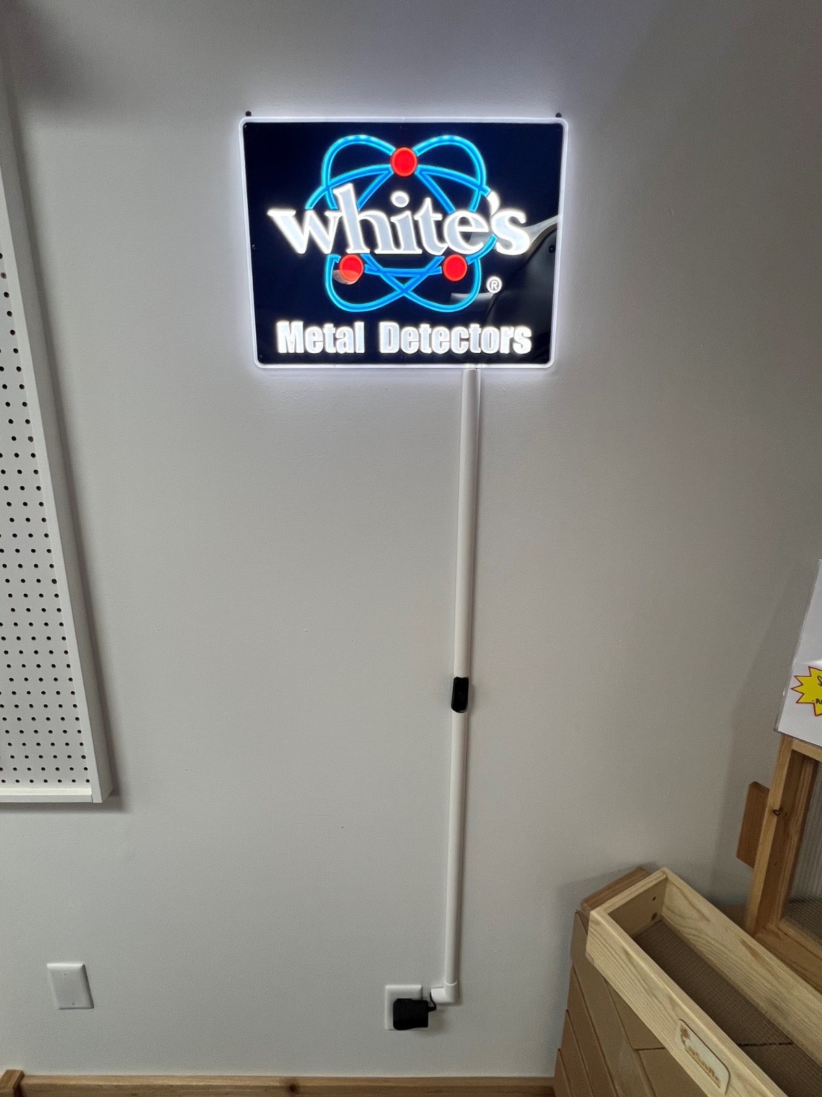 Vintage whites metal detectors dealer light up sign LED